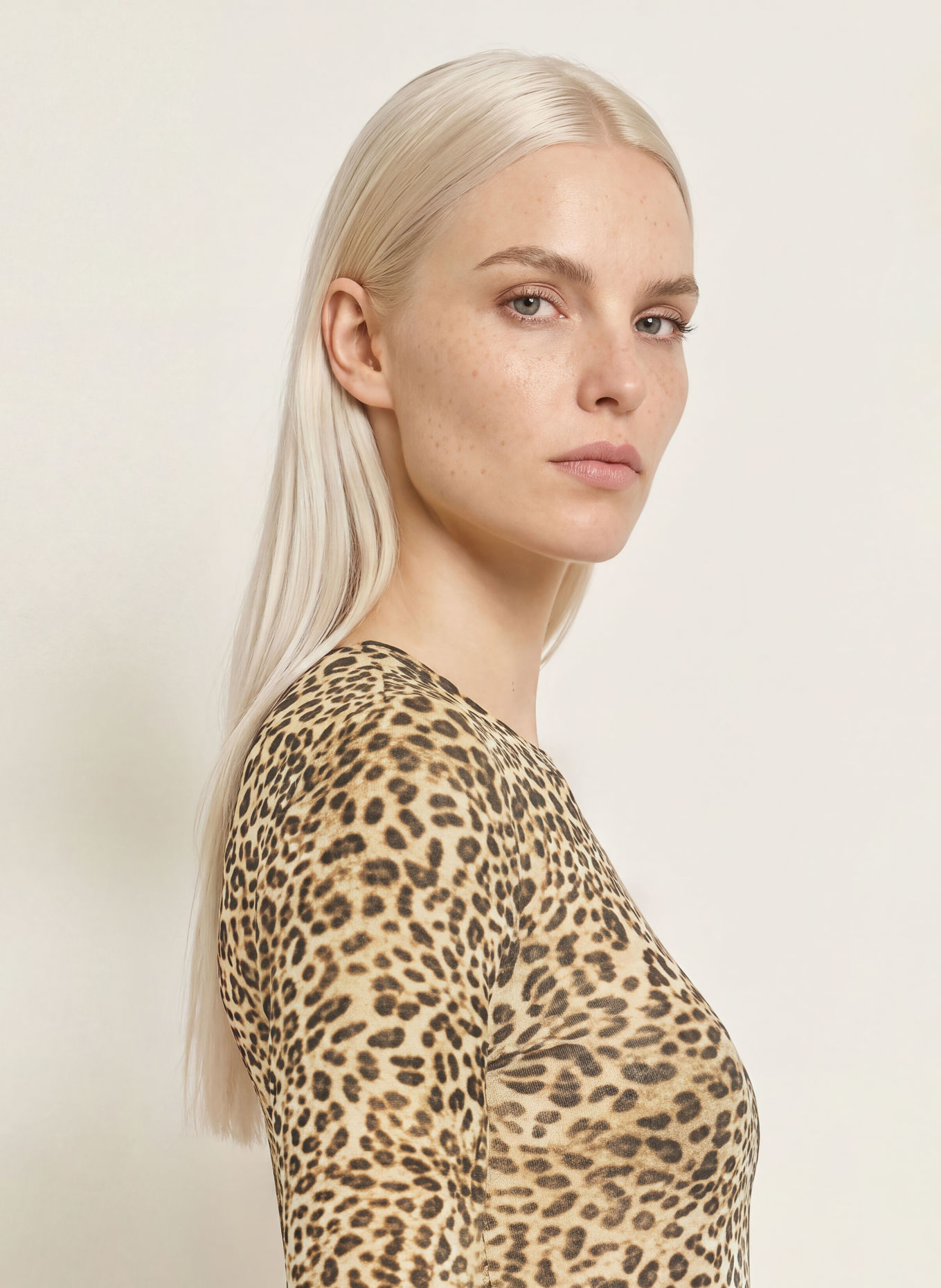 ZAÍDA Longsleeve: DUNKELBRAUN / CAMEL