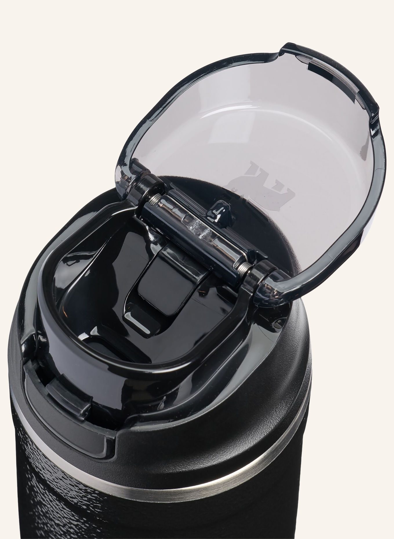 STANLEY Thermobecher THE DISTRICT PULSE MUG: SCHWARZ / SILBER