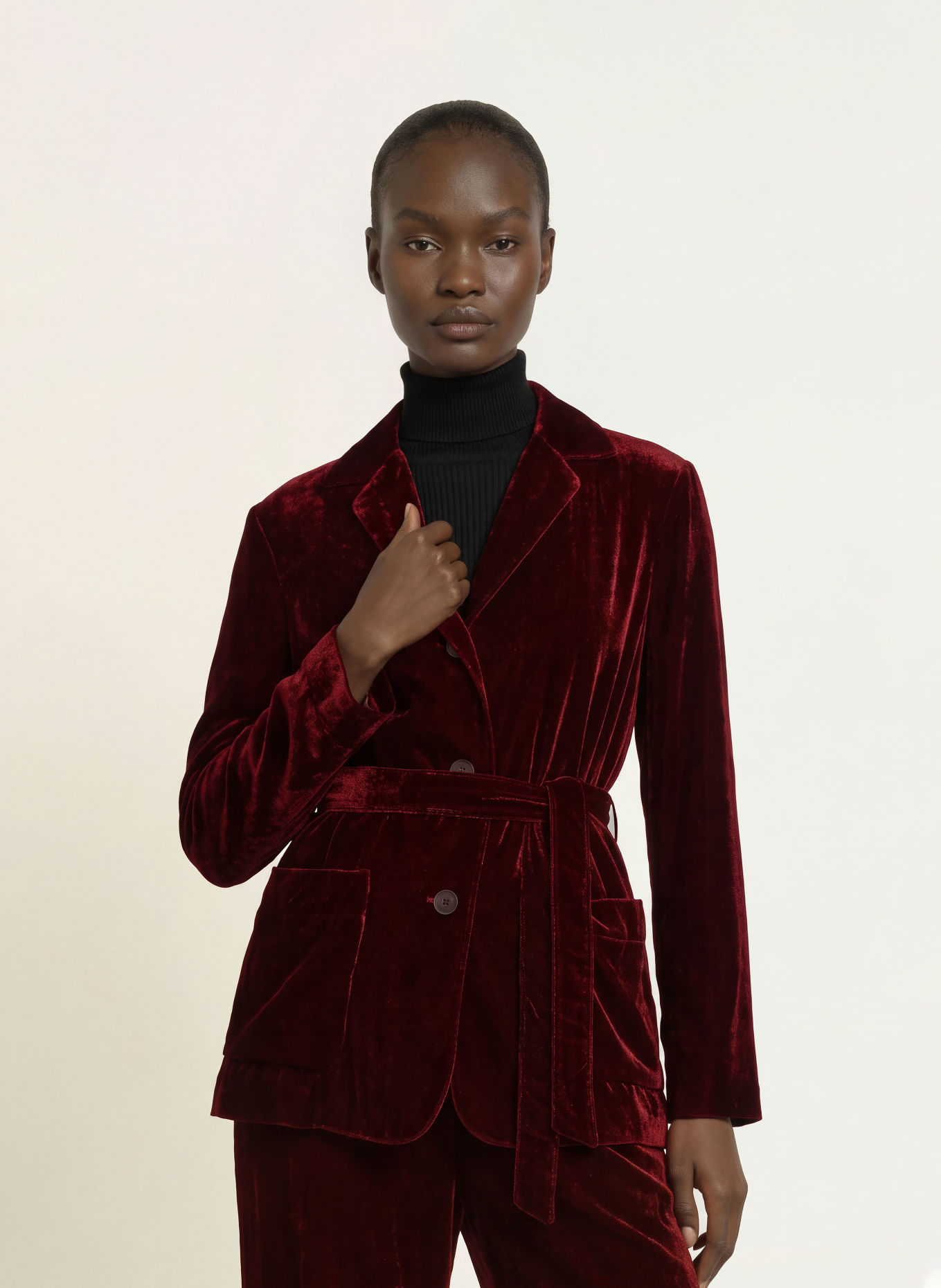WEEKEND Max Mara Fluwelen blazer RECENTE: DONKERROOD
