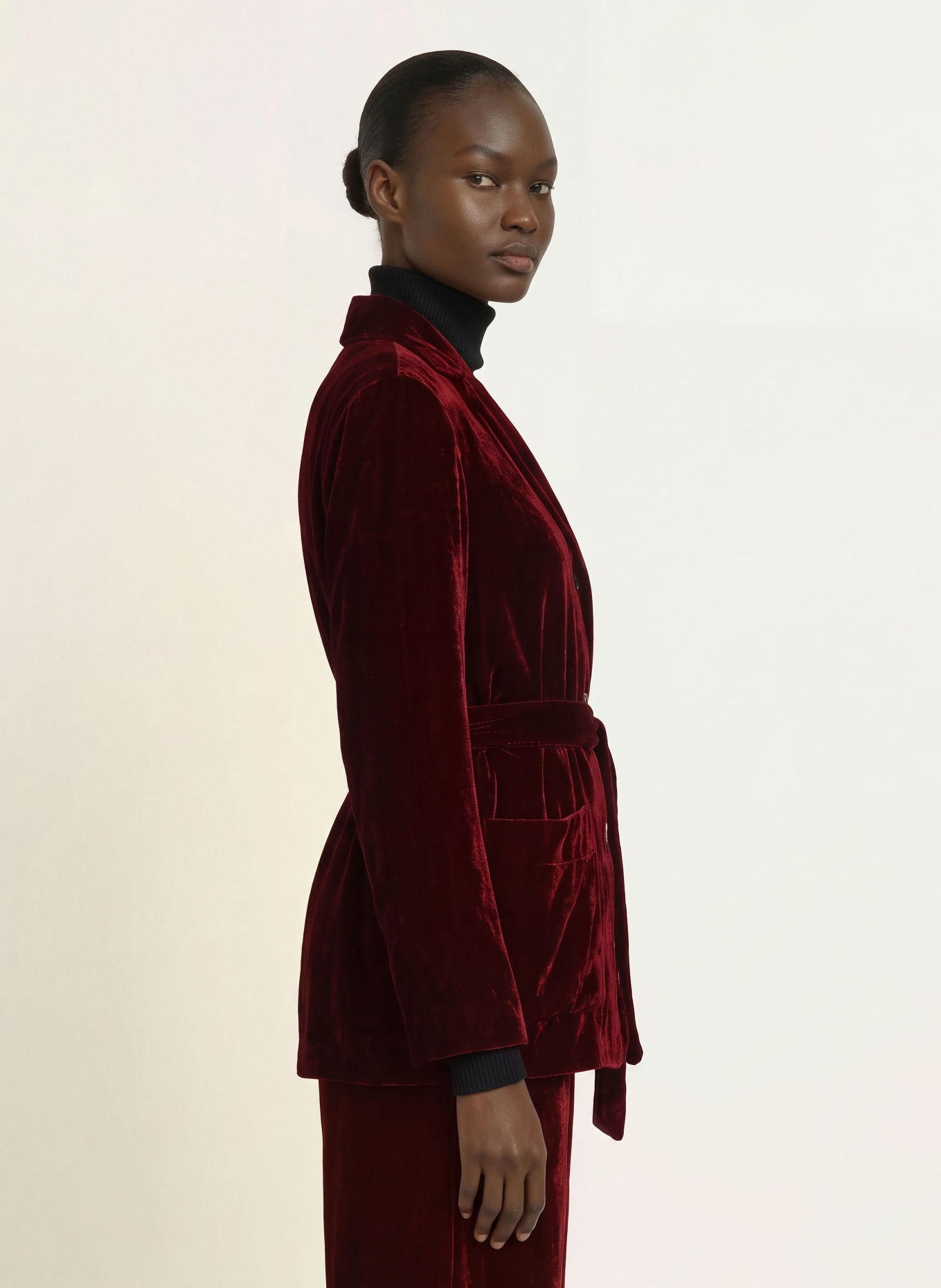 WEEKEND Max Mara Fluwelen blazer RECENTE: DONKERROOD