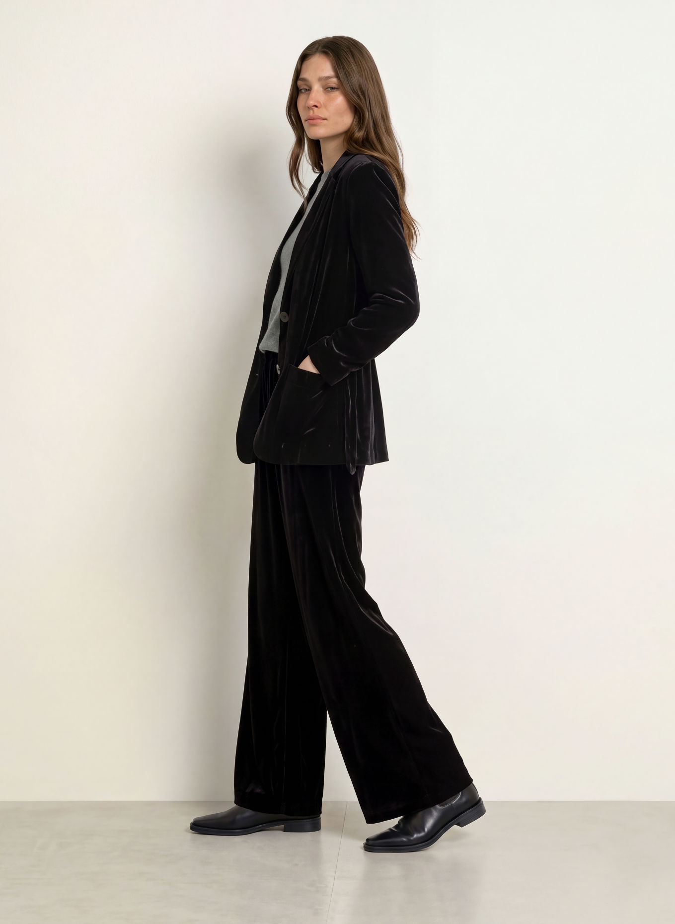 WEEKEND Max Mara Marlenehose EDRO aus Samt: SCHWARZ