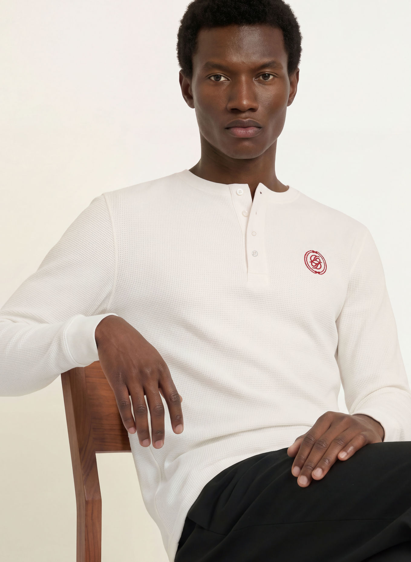 DRÔLE DE MONSIEUR Longsleeve: WIT / DONKERROOD