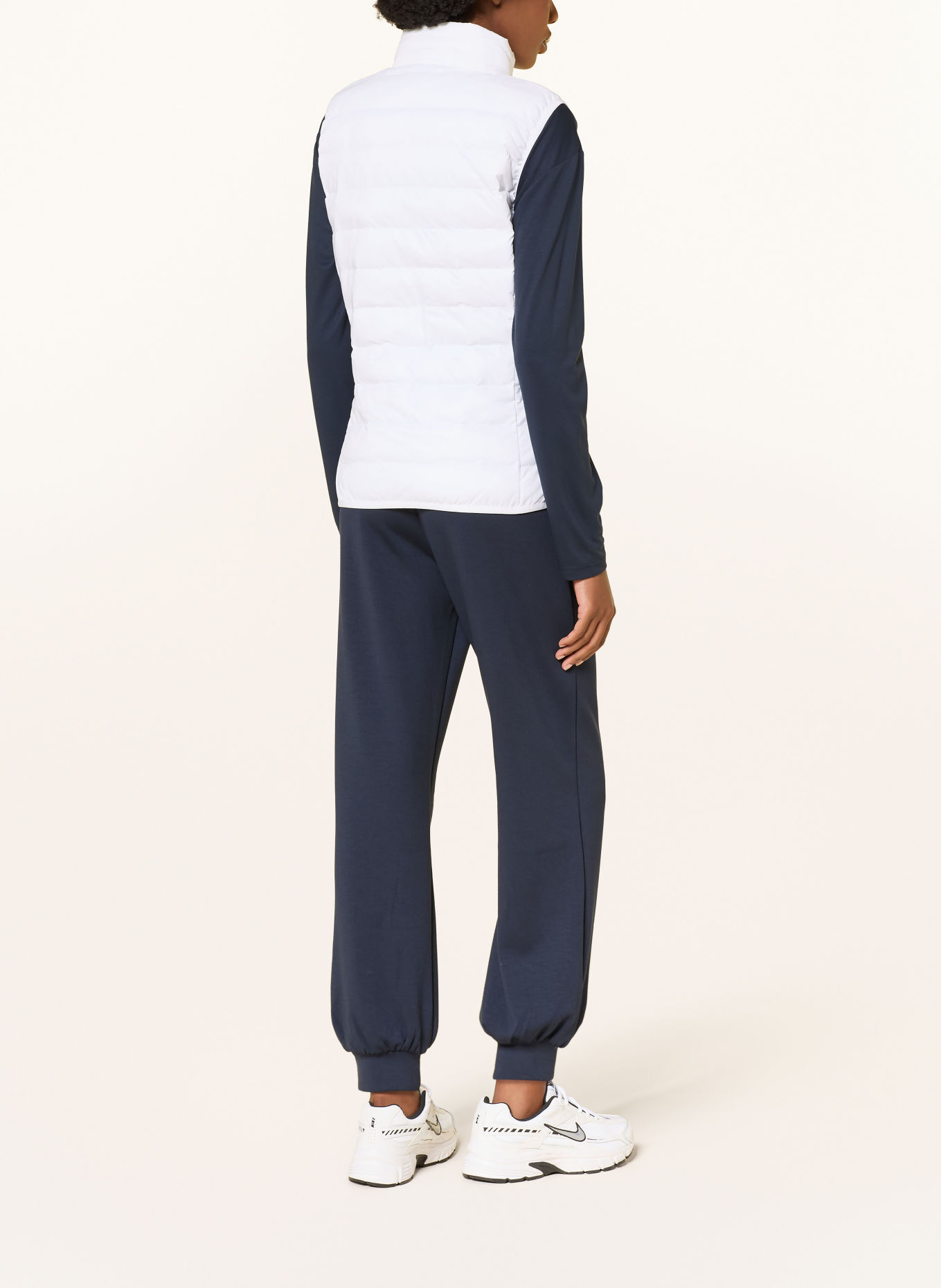 EA7 EMPORIO ARMANI Quilted vest: WHITE / BLACK