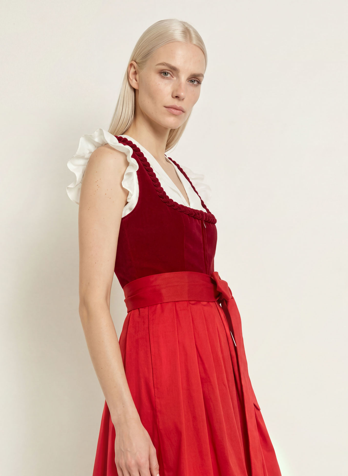 KRÜGER Dirndl YLINA: DUNKELROT / ROT