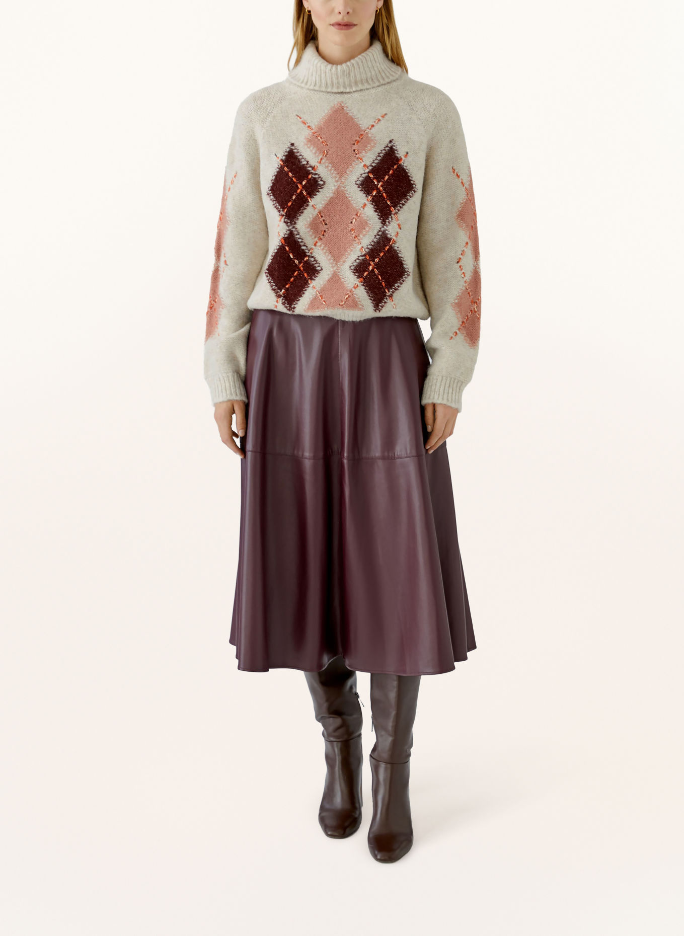 Oui Coltrui: ECRU / VIEUX ROSE / DONKERROOD