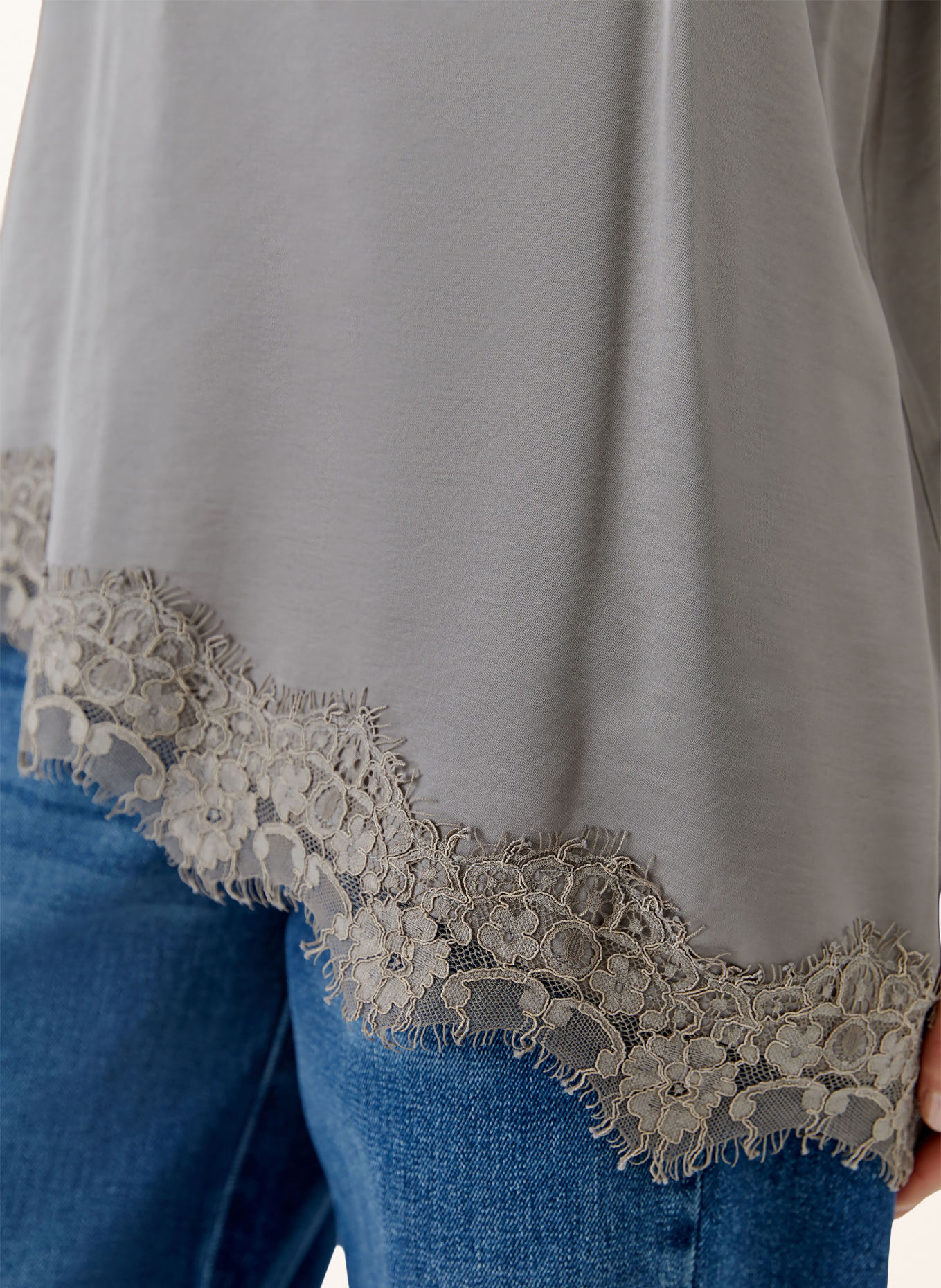 Oui Satintop mit Spitze: GRAU