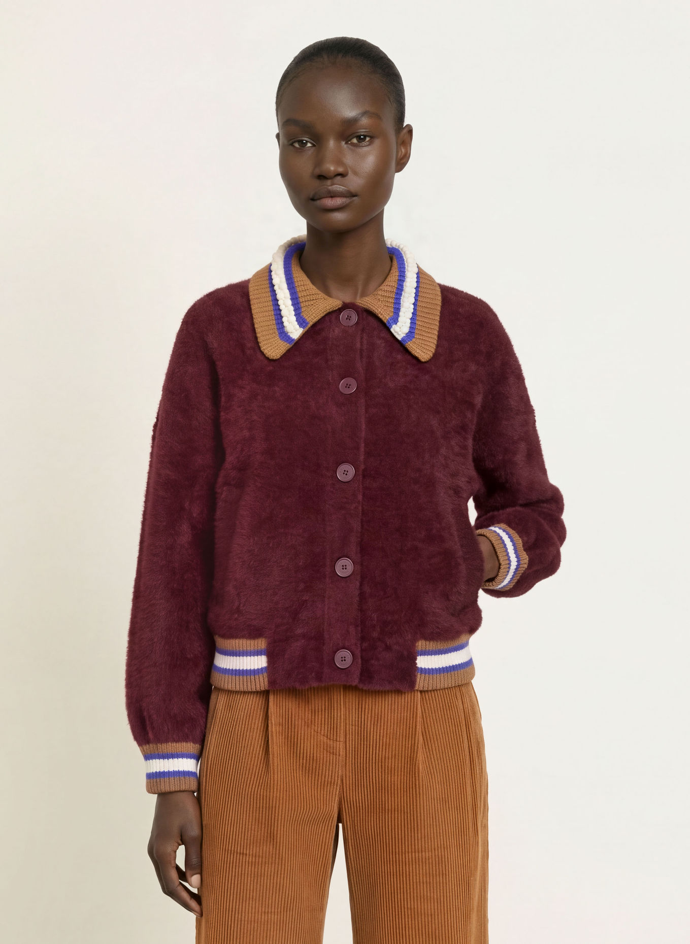 ESSENTIEL ANTWERP Cardigan KAMORE cu perle decorative: ROȘU ÎNCHIS / CONIAC / ALBASTRU