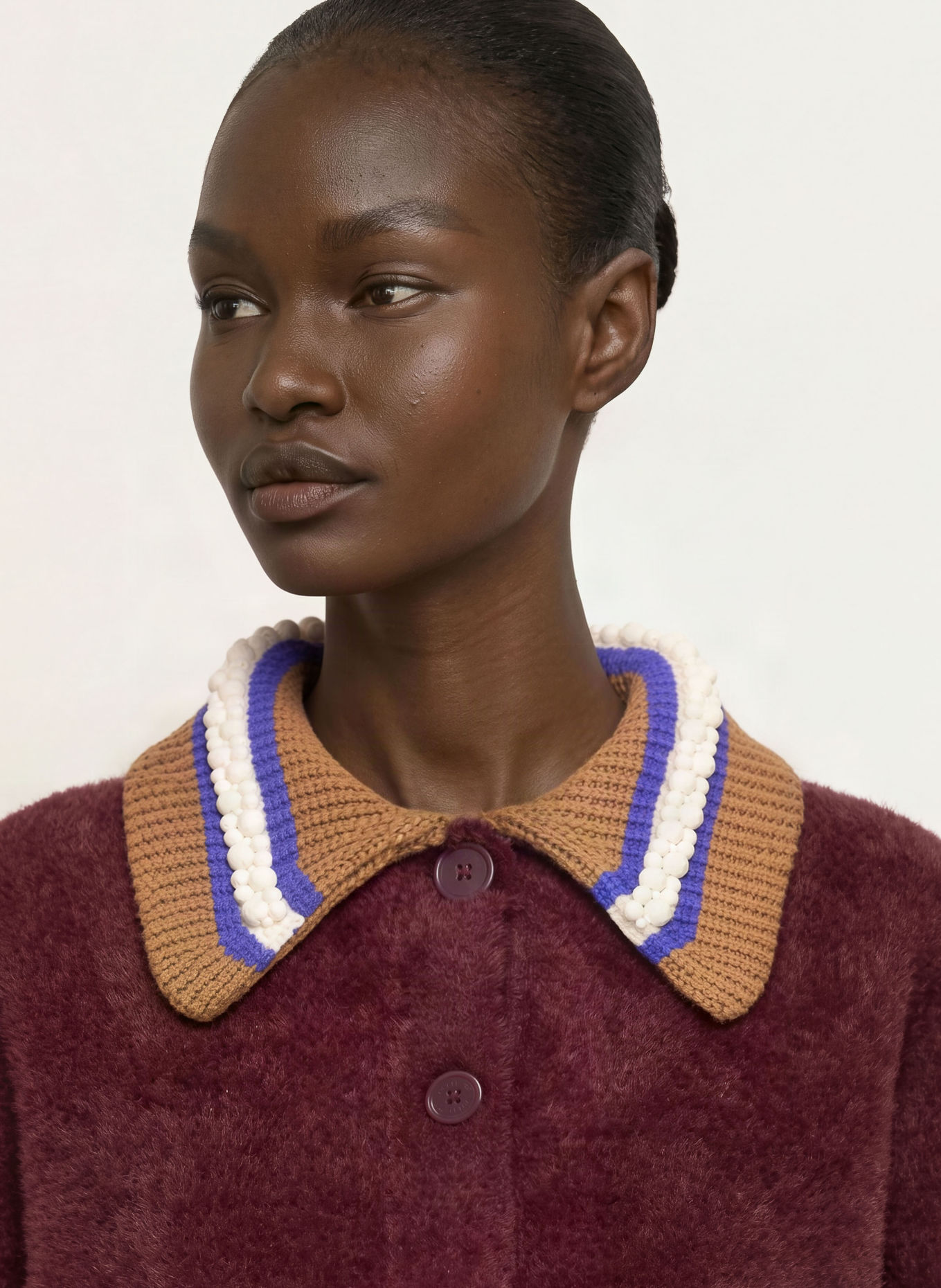 ESSENTIEL ANTWERP Cardigan KAMORE cu perle decorative: ROȘU ÎNCHIS / CONIAC / ALBASTRU