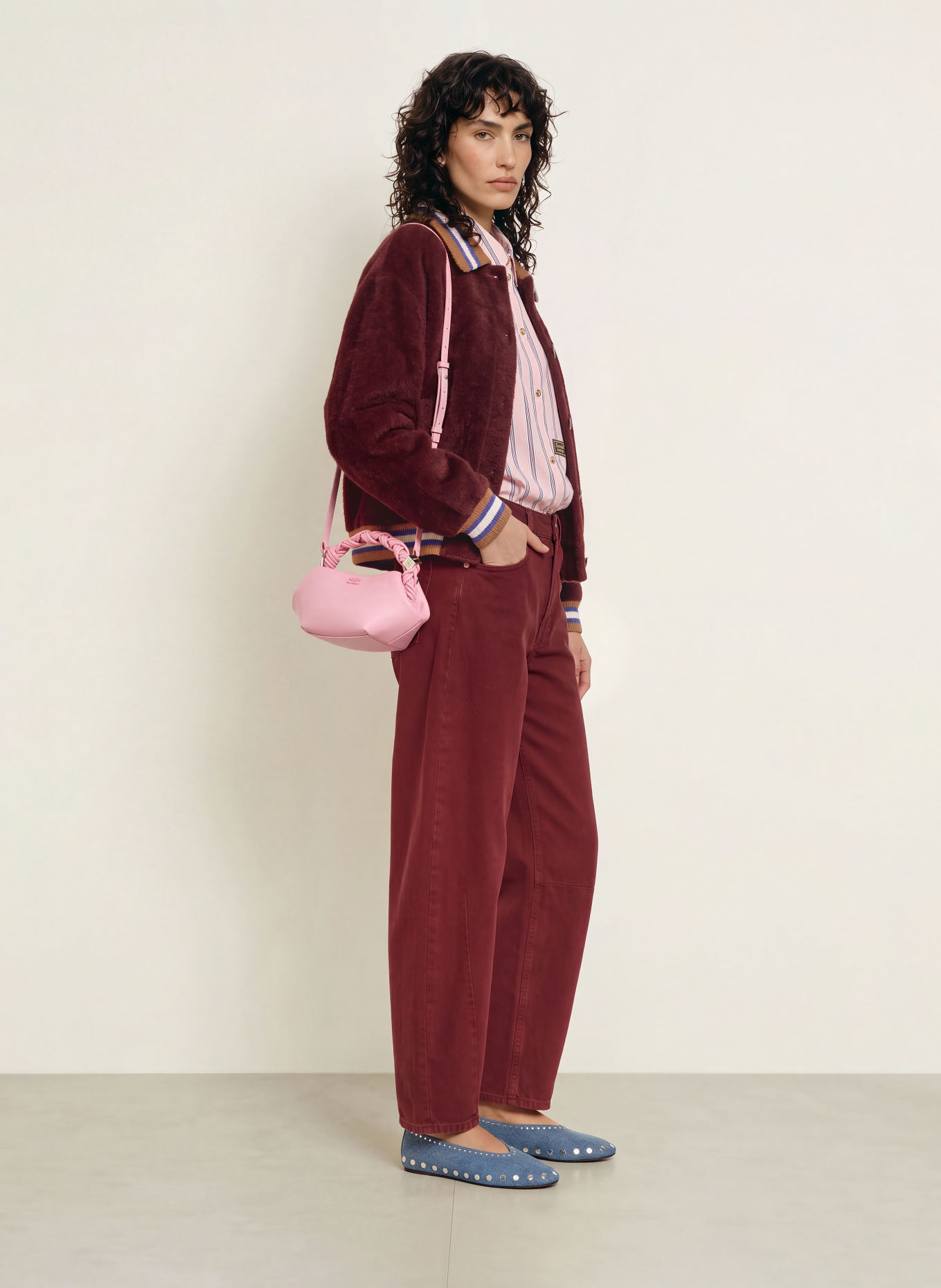 ESSENTIEL ANTWERP Barrel-leg jeans KOKOS: WN10 Wine Not
