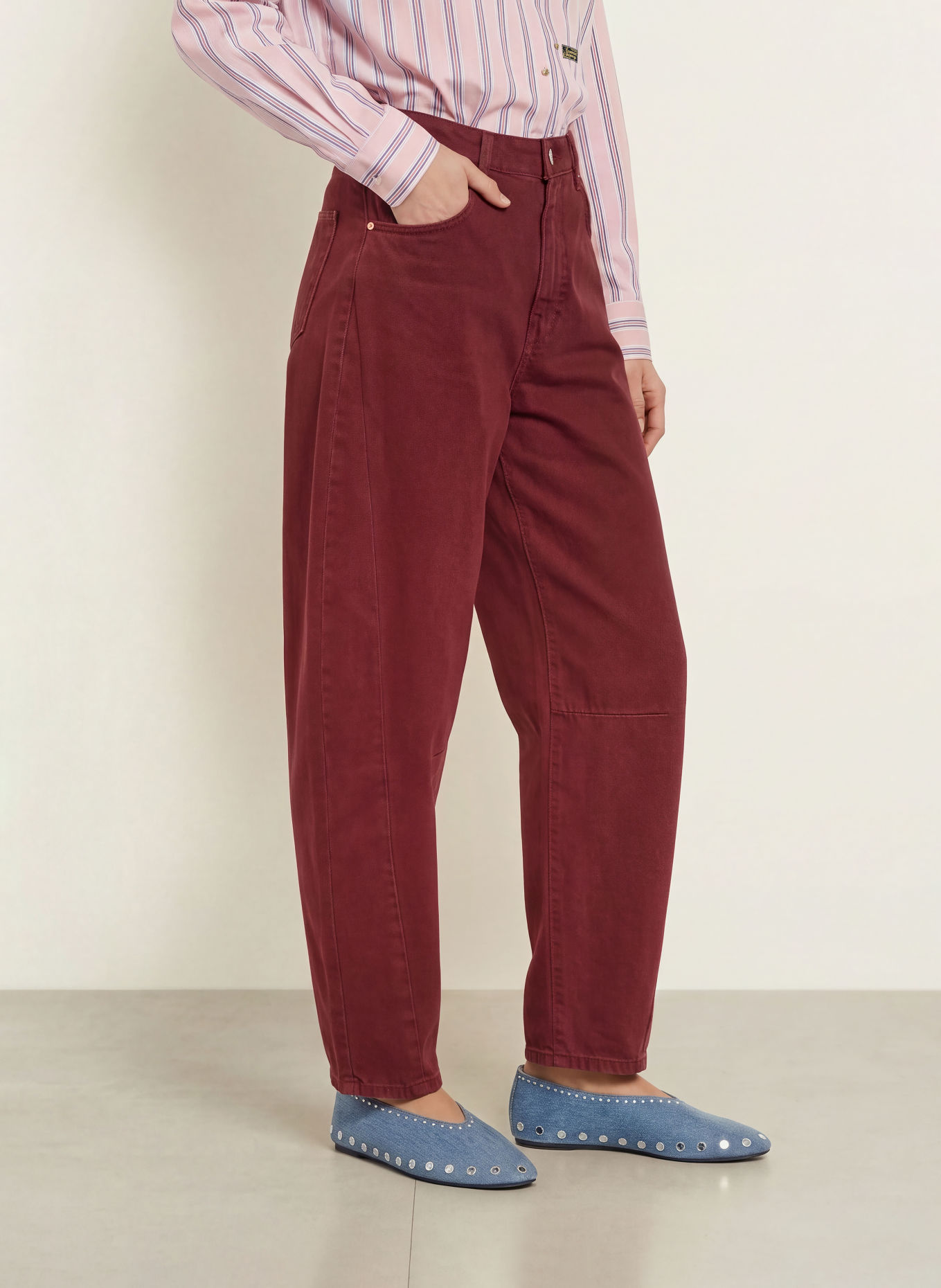 ESSENTIEL ANTWERP Barrel-leg jeans KOKOS: WN10 Wine Not
