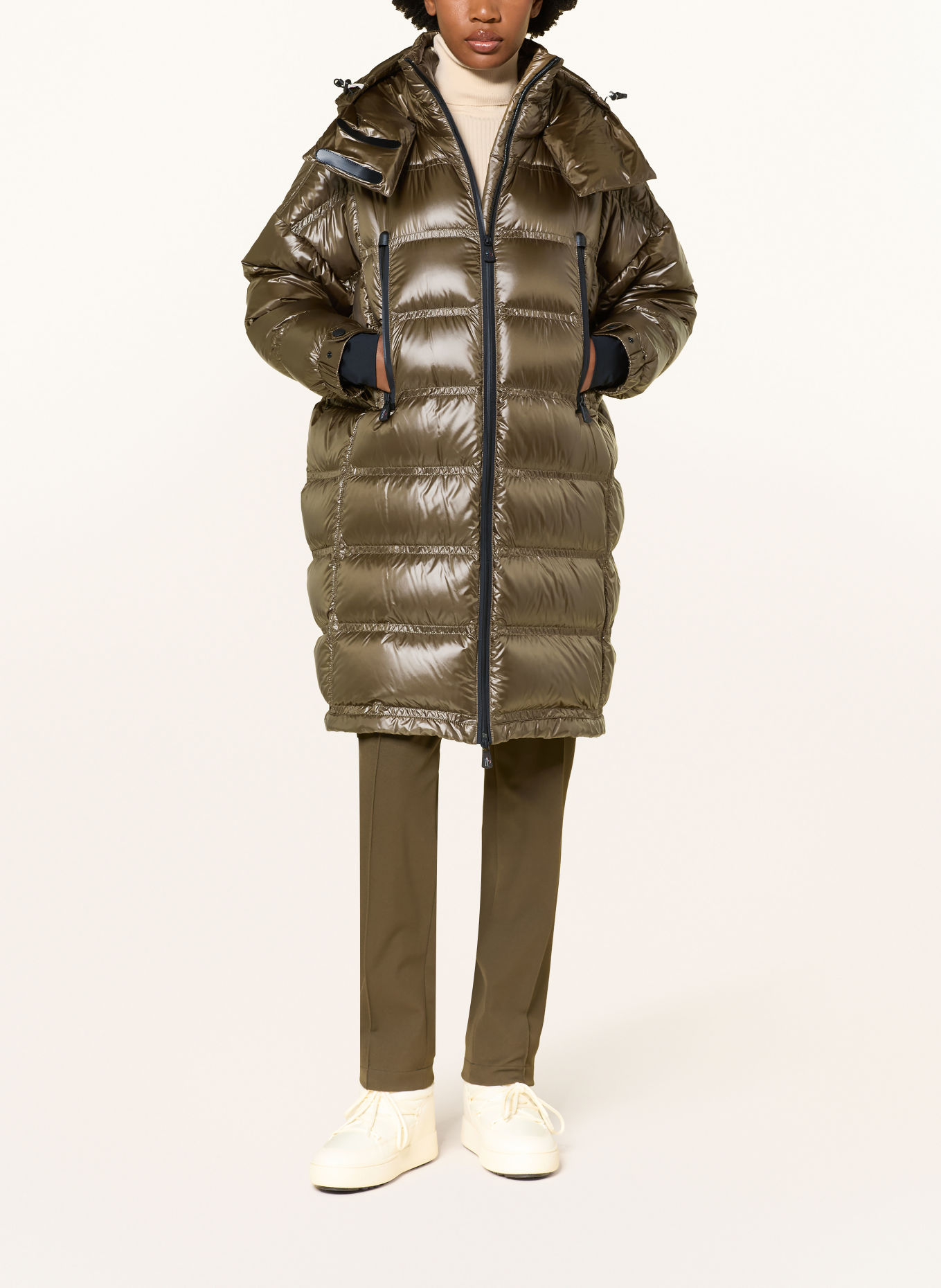 MONCLER GRENOBLE Donsmantel ROCHELAIRS met afneembare capuchon: OLIJF / ZWART