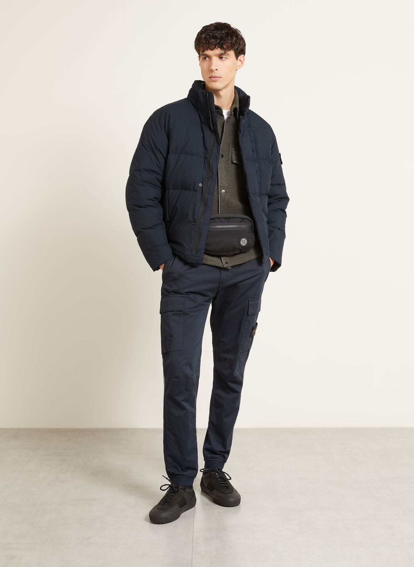 STONE ISLAND Péřové bundy: TMAVĚ MODRÁ