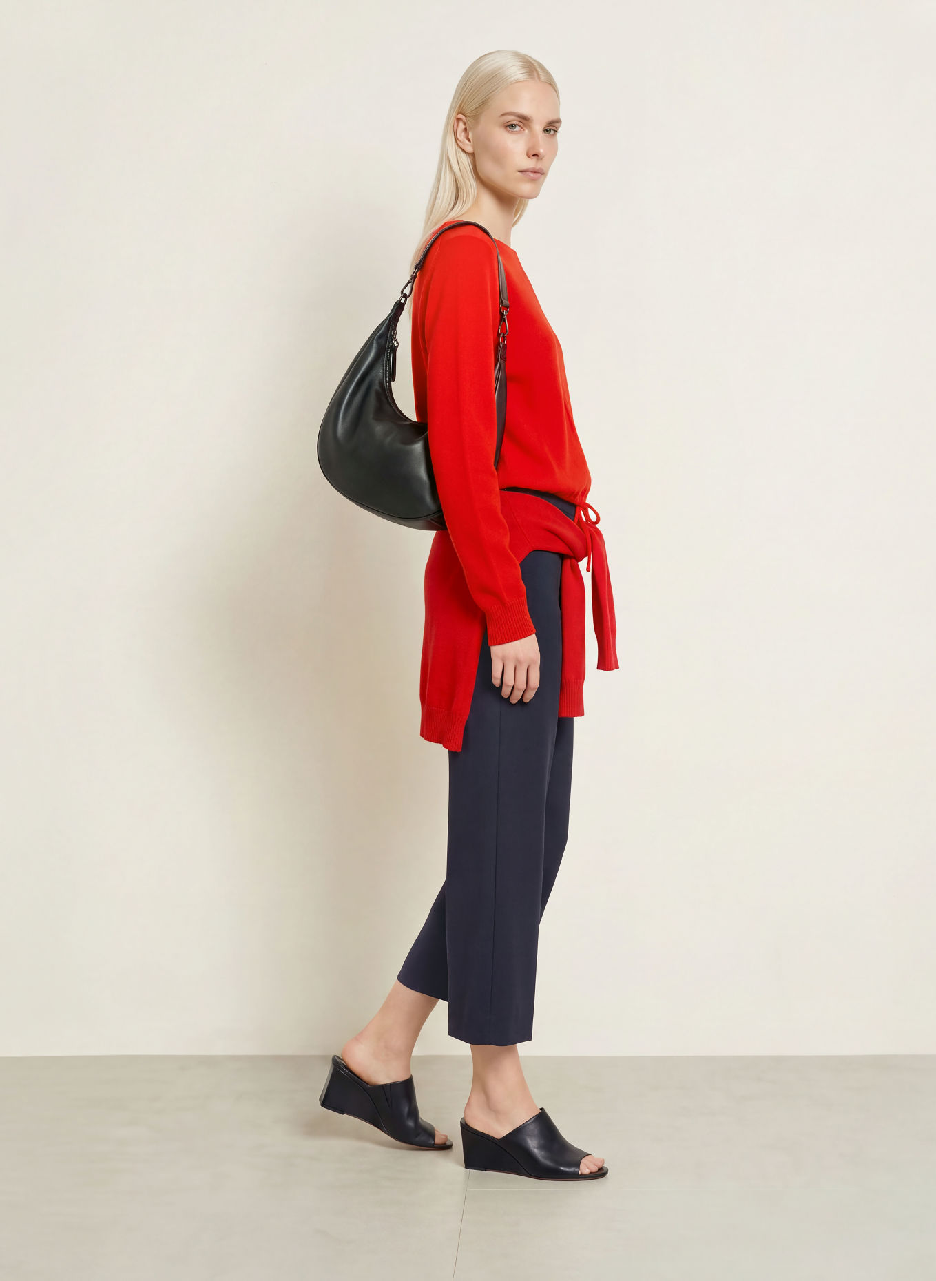MILANO ITALY Cropped Sweater: RED