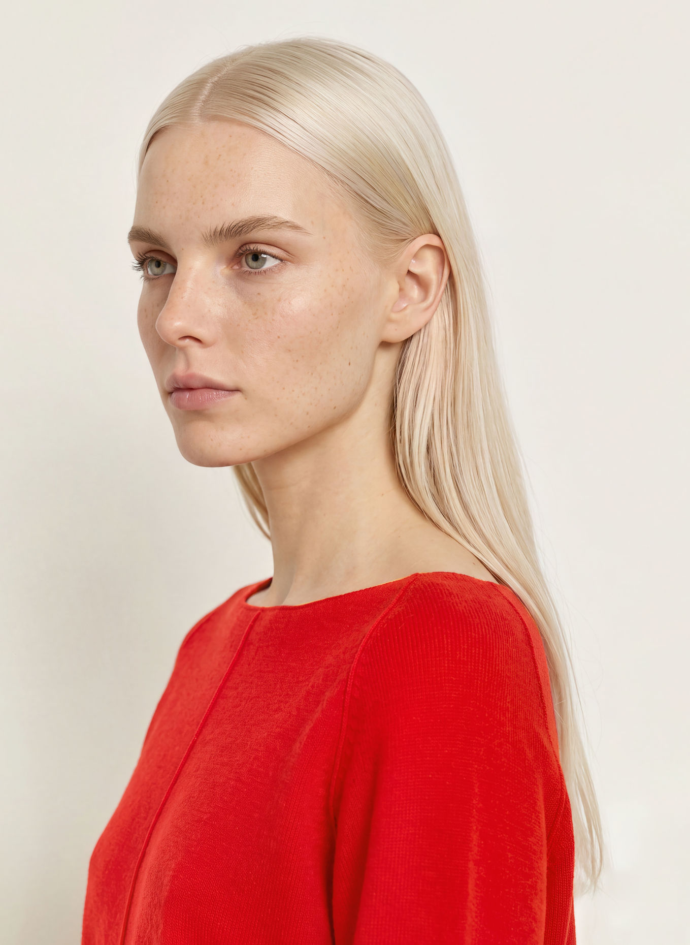 MILANO ITALY Cropped Sweater: RED