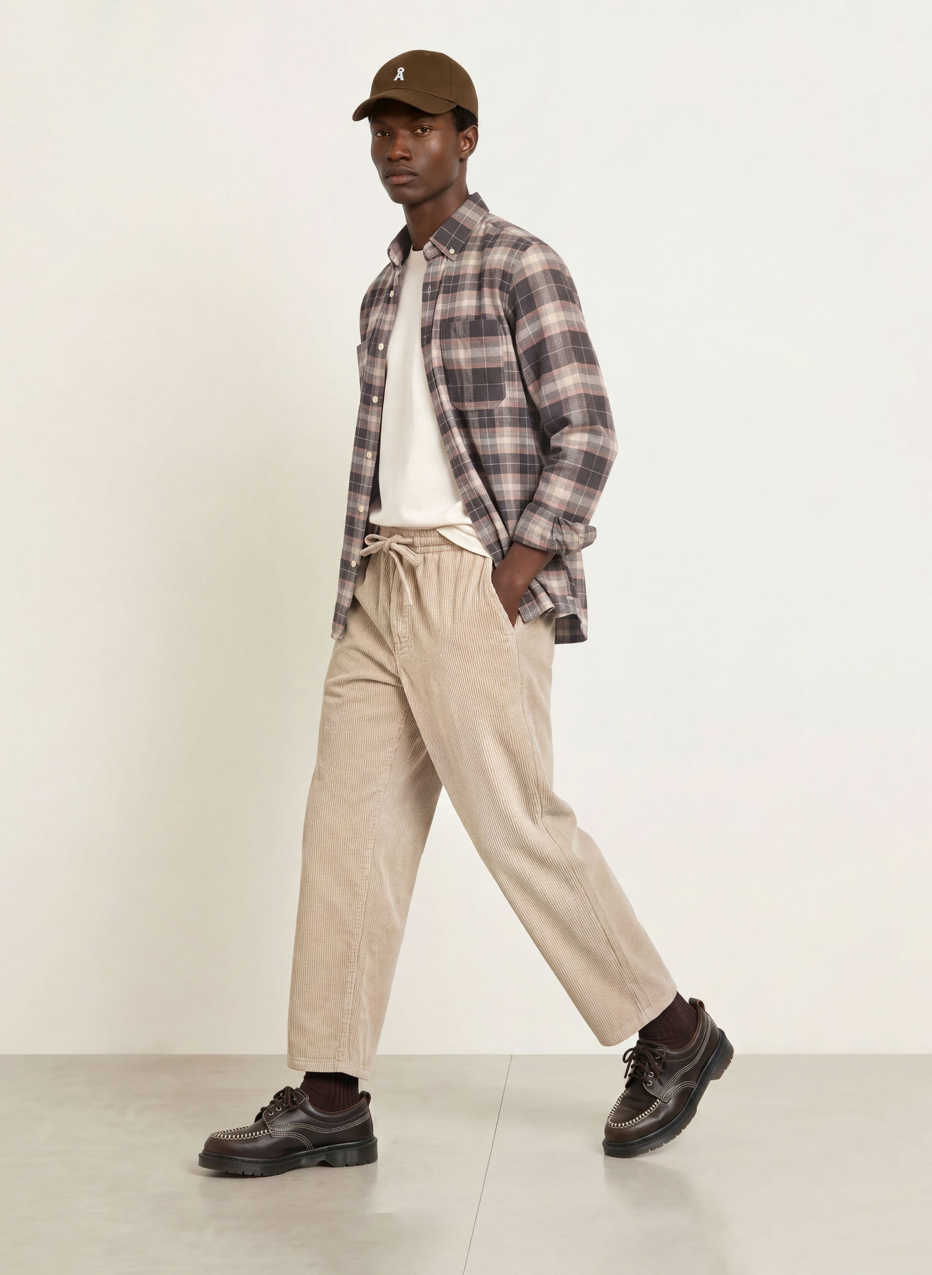 ARMEDANGELS Jogger-Style Cord Pants, Tapered Fit: BEIGE