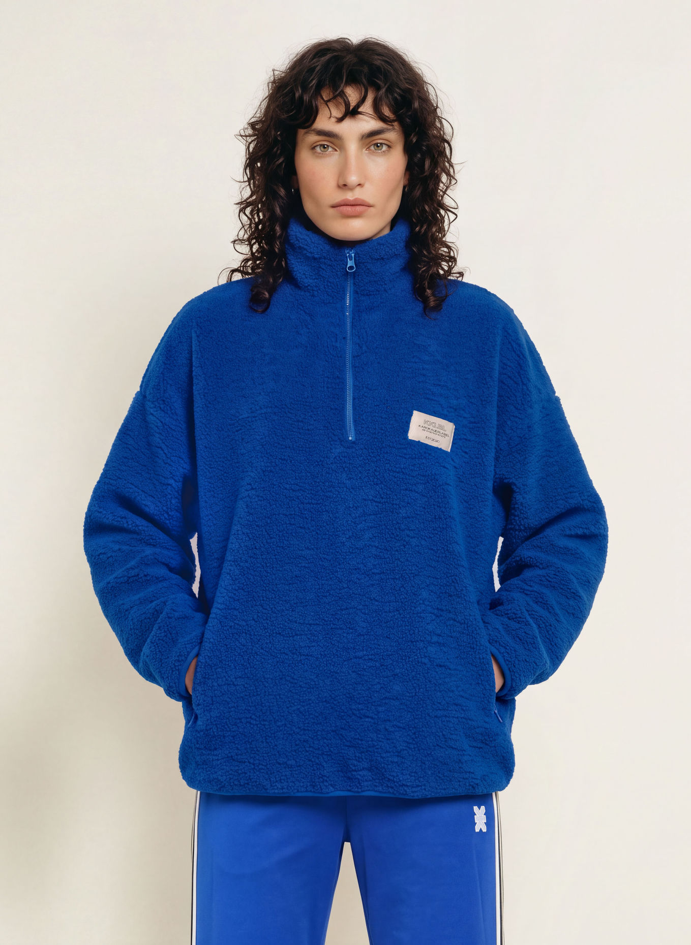 KARO KAUER Oversized anorak jacket made of teddy fur: BLUE