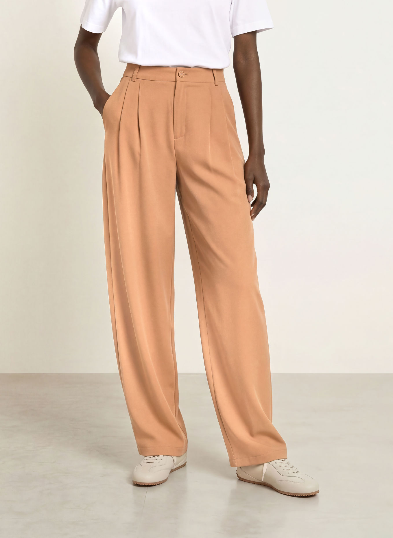 KARO KAUER Trousers: CAMEL
