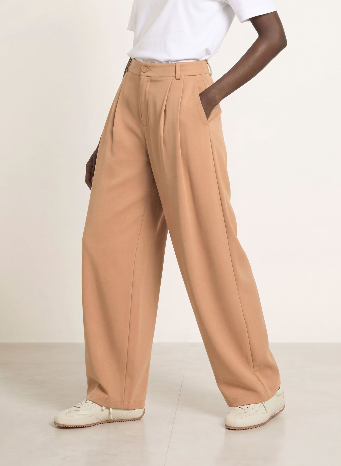 KARO KAUER Trousers: CAMEL