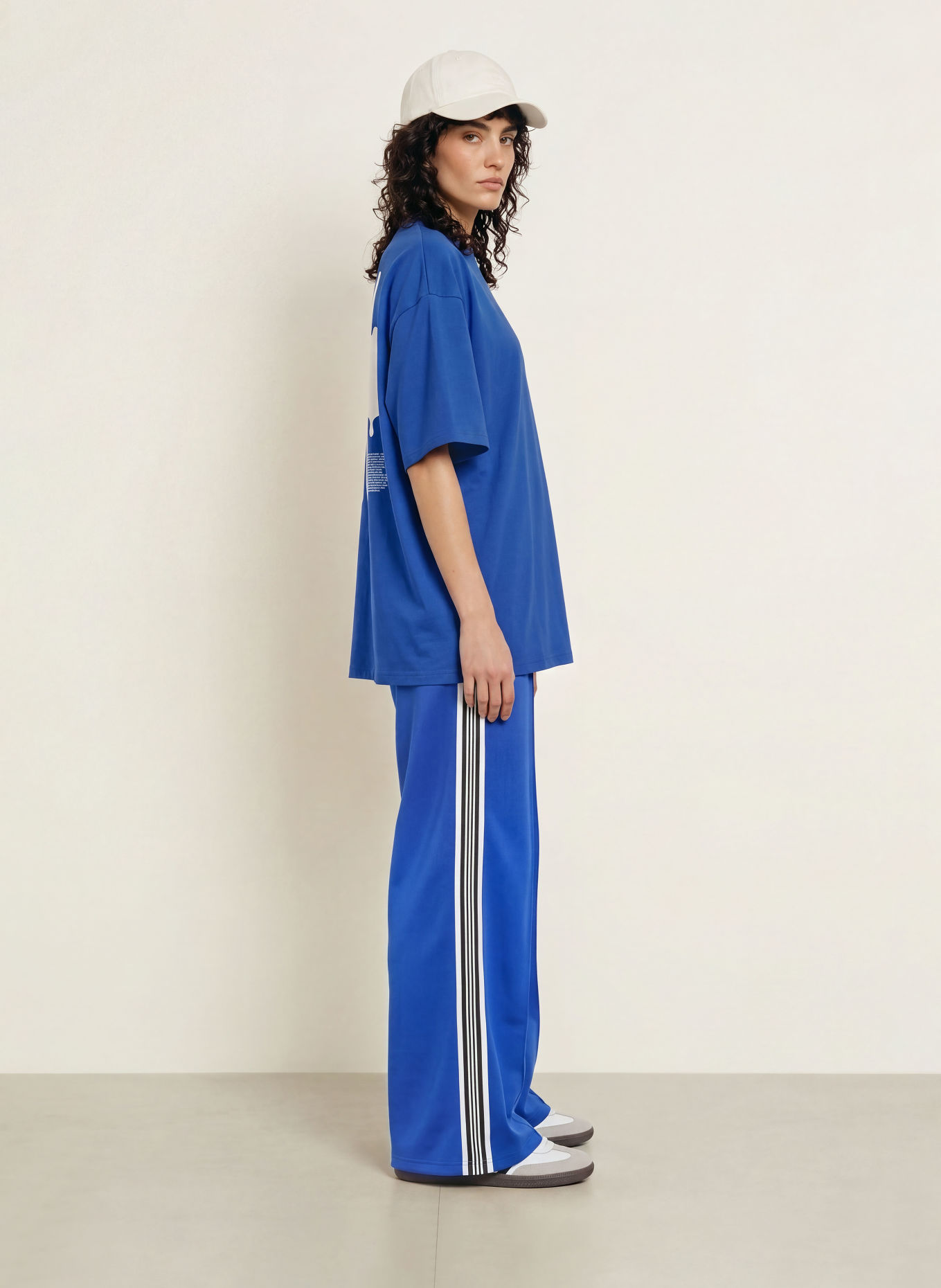 KARO KAUER T-shirt oversize: BLEU / BLANC