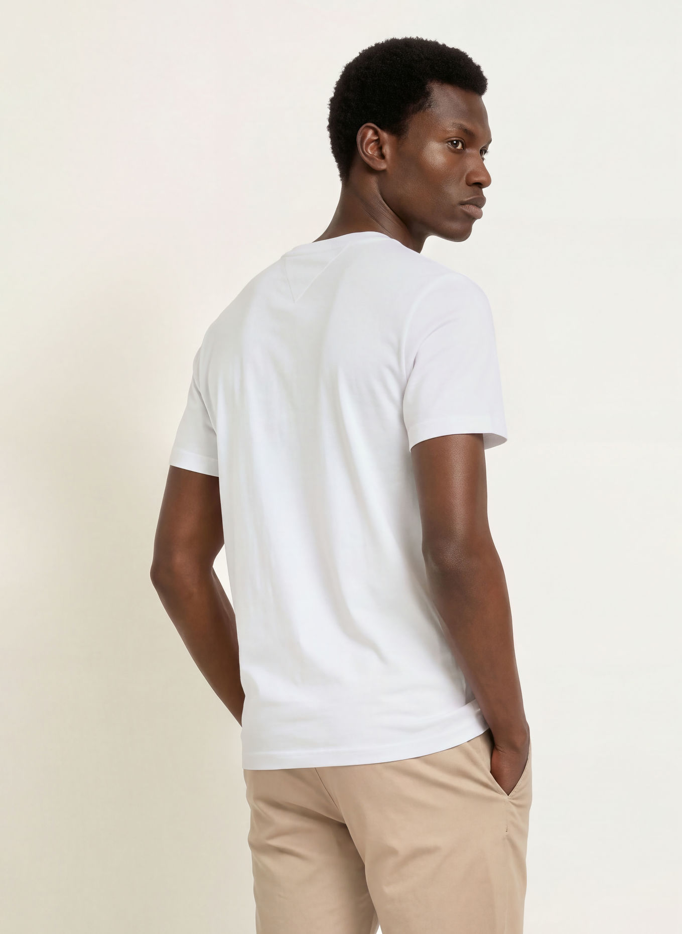 TOMMY HILFIGER T-shirt: WHITE