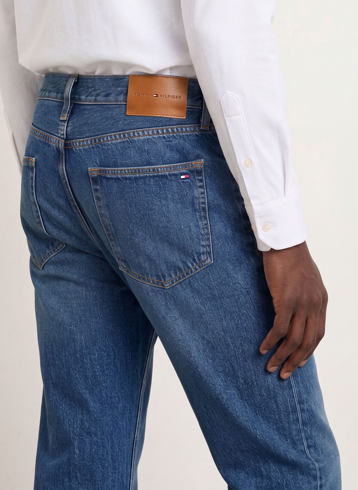 TOMMY HILFIGER Jean DOVER coupe droite classique: 1BU Quartz Dark Blue