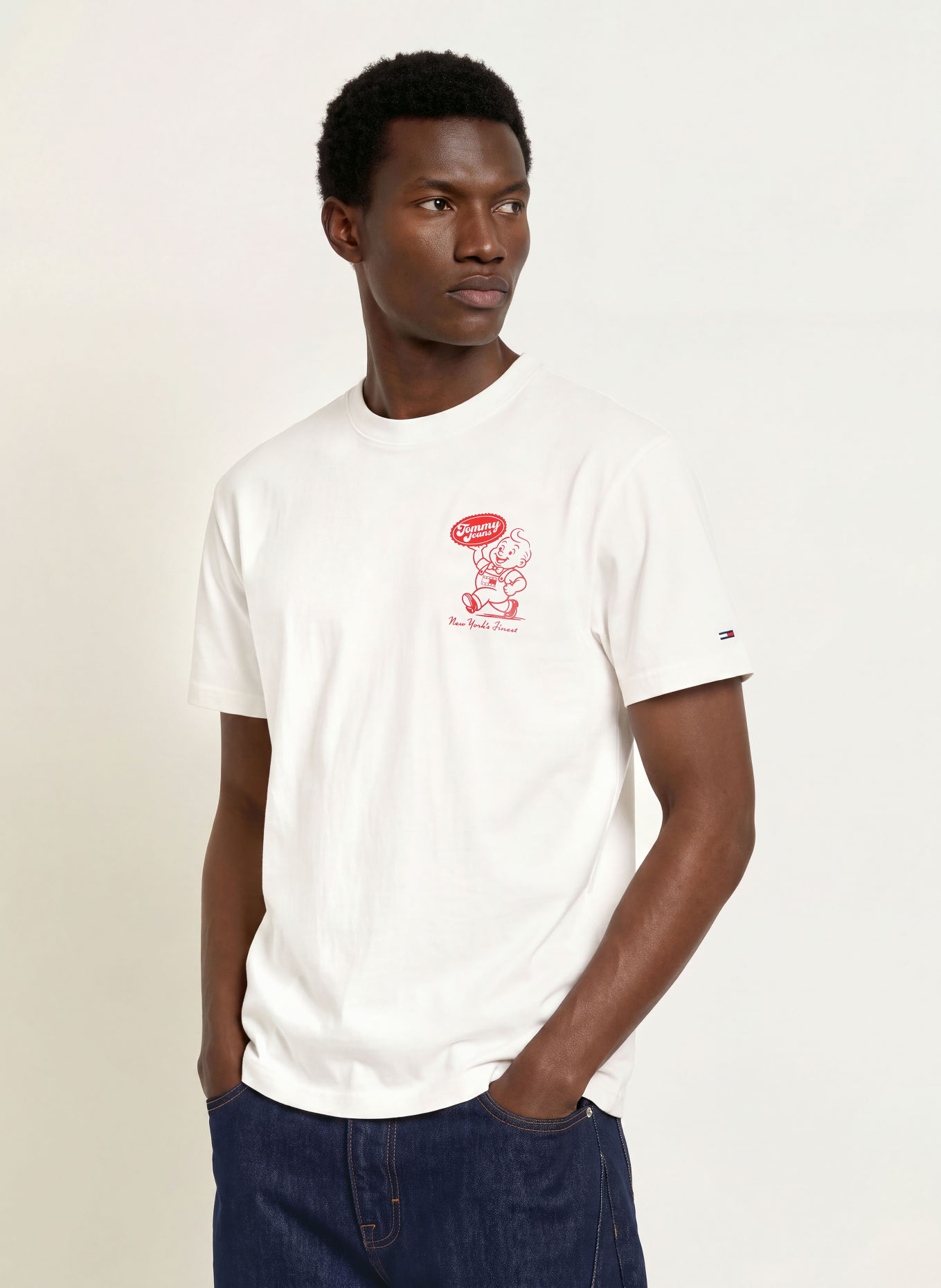 TOMMY JEANS T-shirt: WHITE / DARK RED