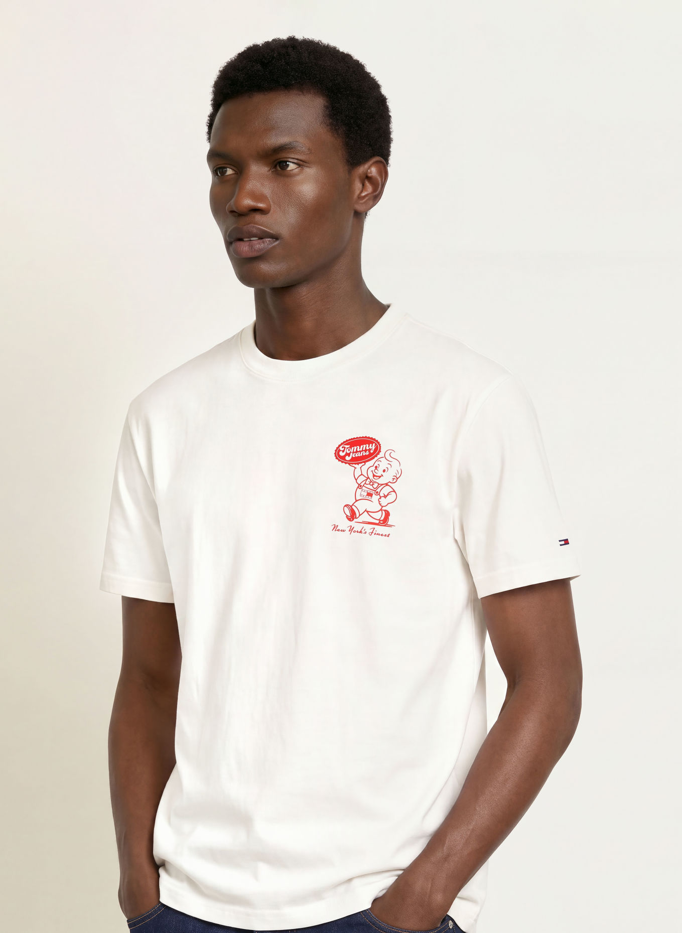 TOMMY JEANS T-shirt: WHITE / DARK RED