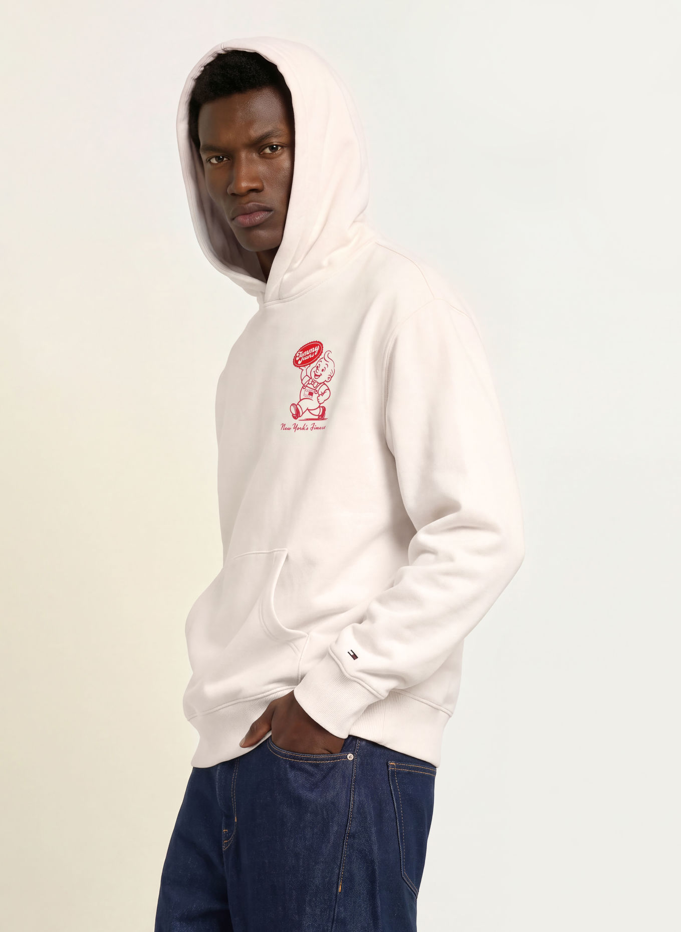 TOMMY JEANS Hoodie: CREAM / RED