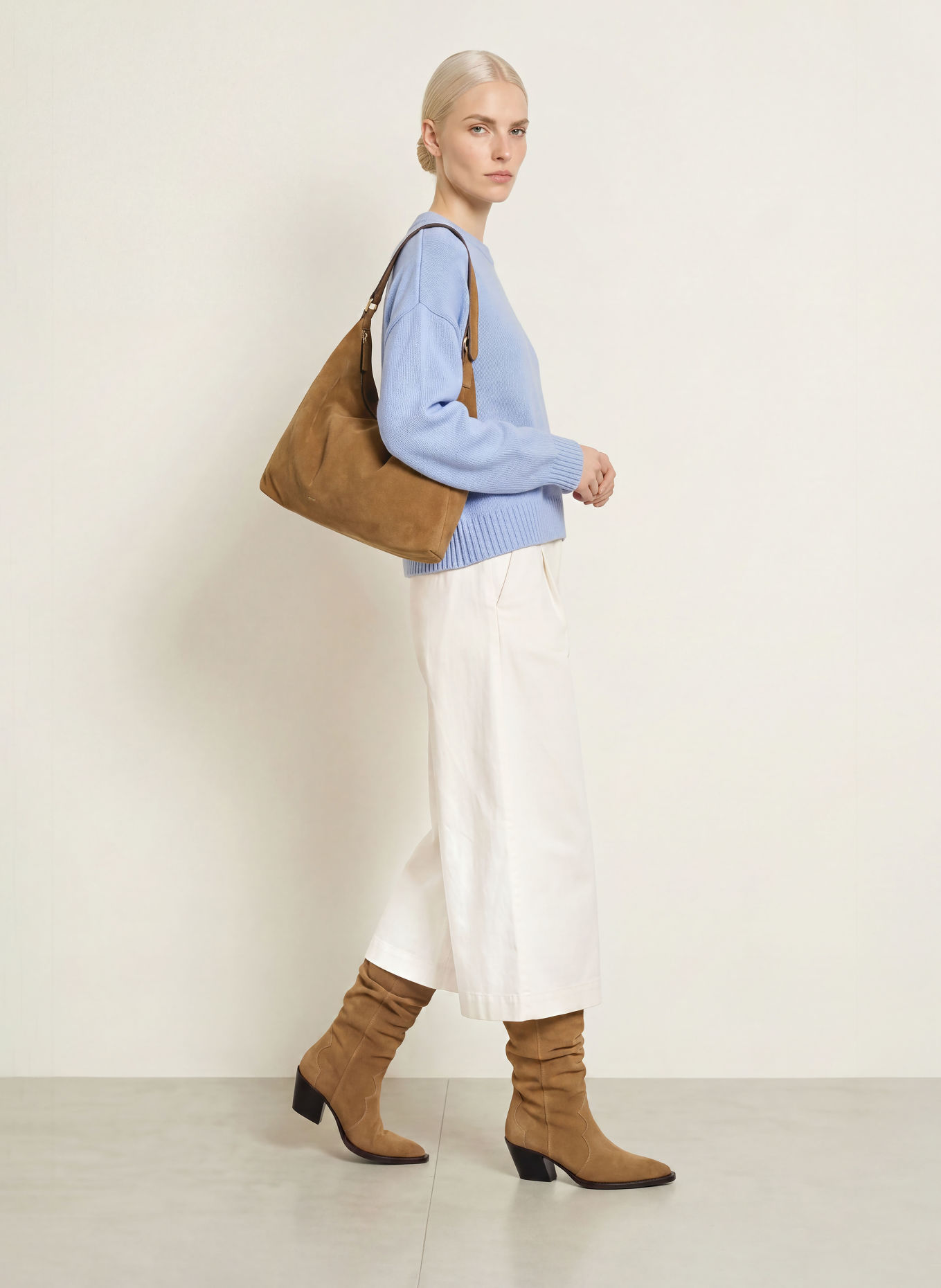 Smith & Soul Sweater: LIGHT BLUE