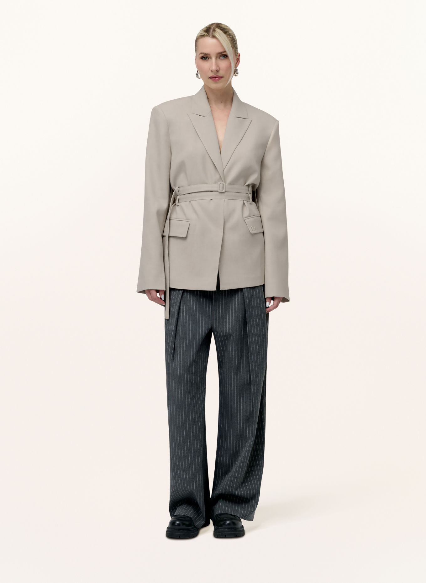 LeGer Studio Blazer STEPHANIE: BEIGE