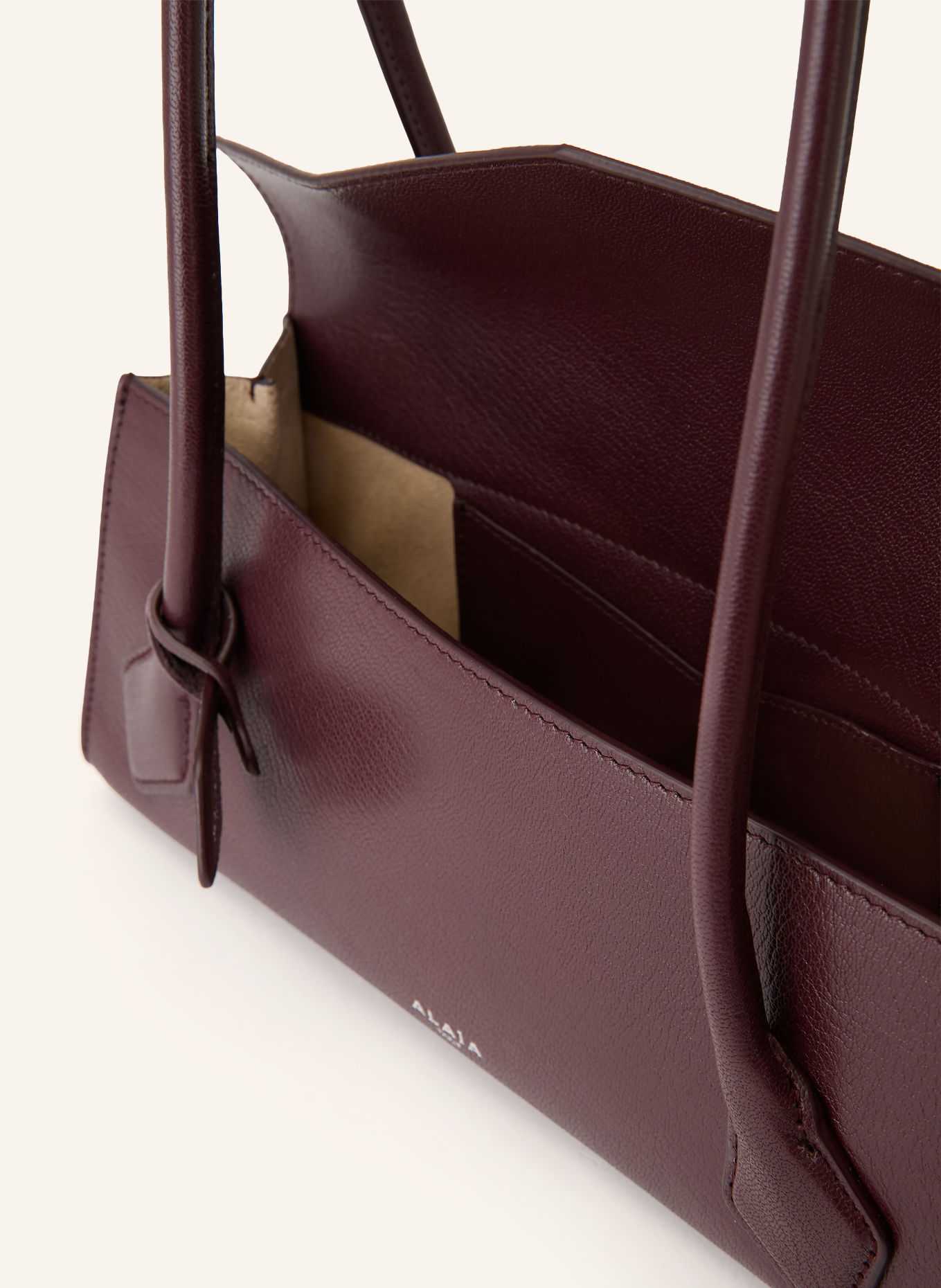 ALAÏA Schultertasche TECKEL FLAP SMALL: DUNKELROT