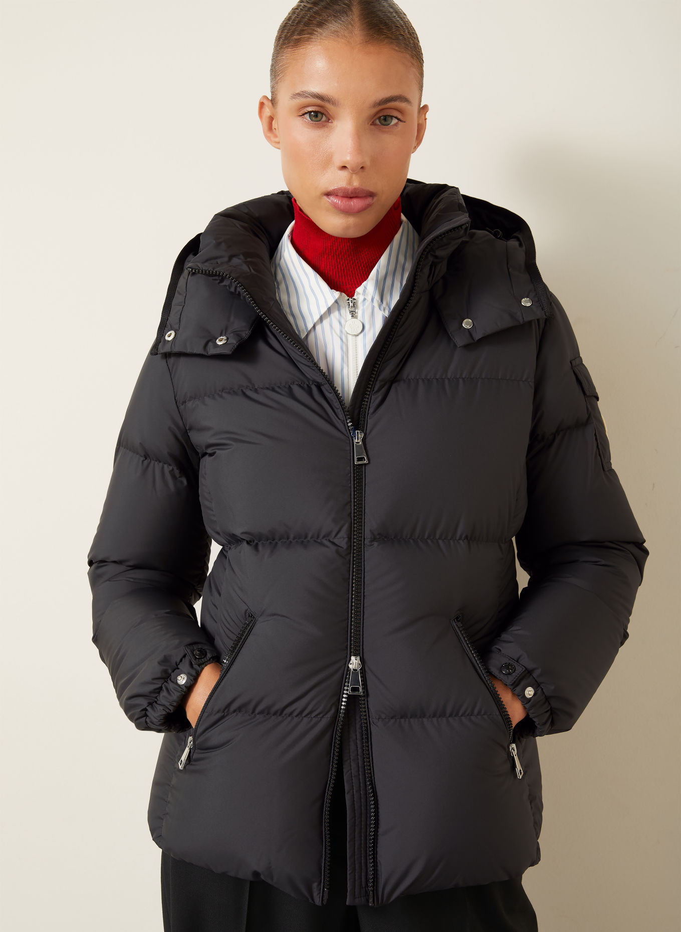 MONCLER Daunenjacke FOURMINES mit abnehmbarer Kapuze: SCHWARZ