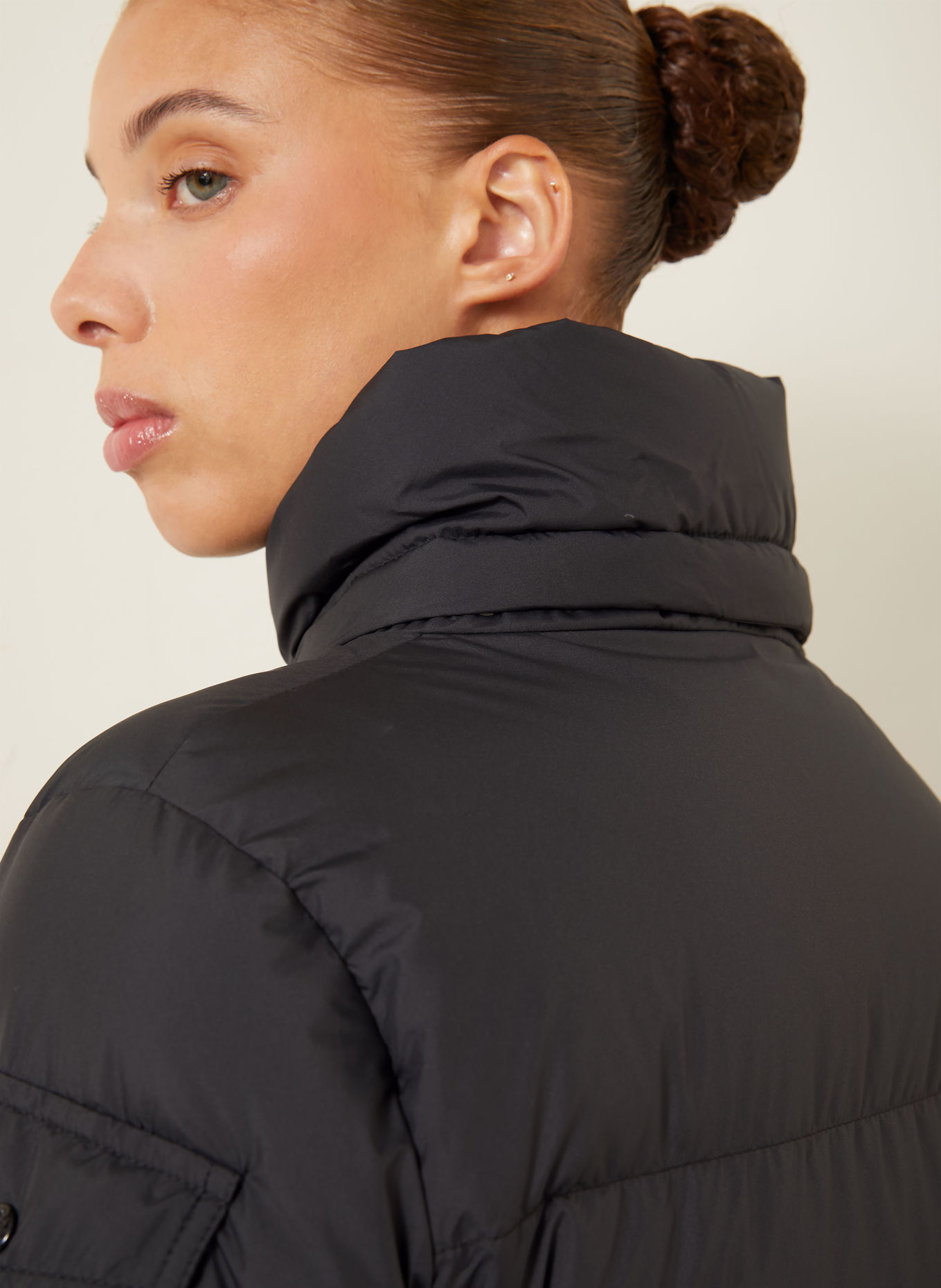 MONCLER Daunenjacke FOURMINES mit abnehmbarer Kapuze: SCHWARZ
