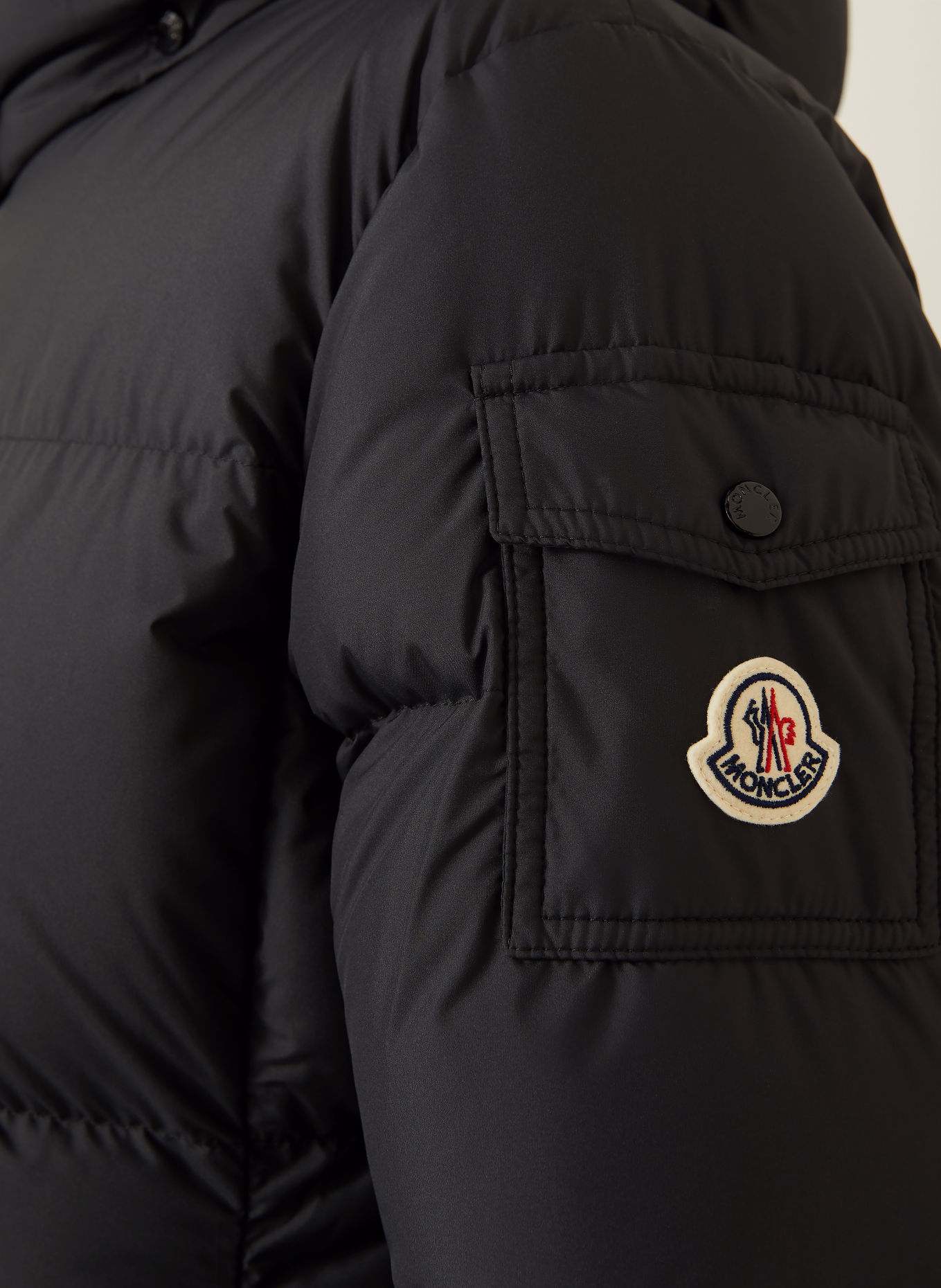 MONCLER Daunenjacke FOURMINES mit abnehmbarer Kapuze: SCHWARZ