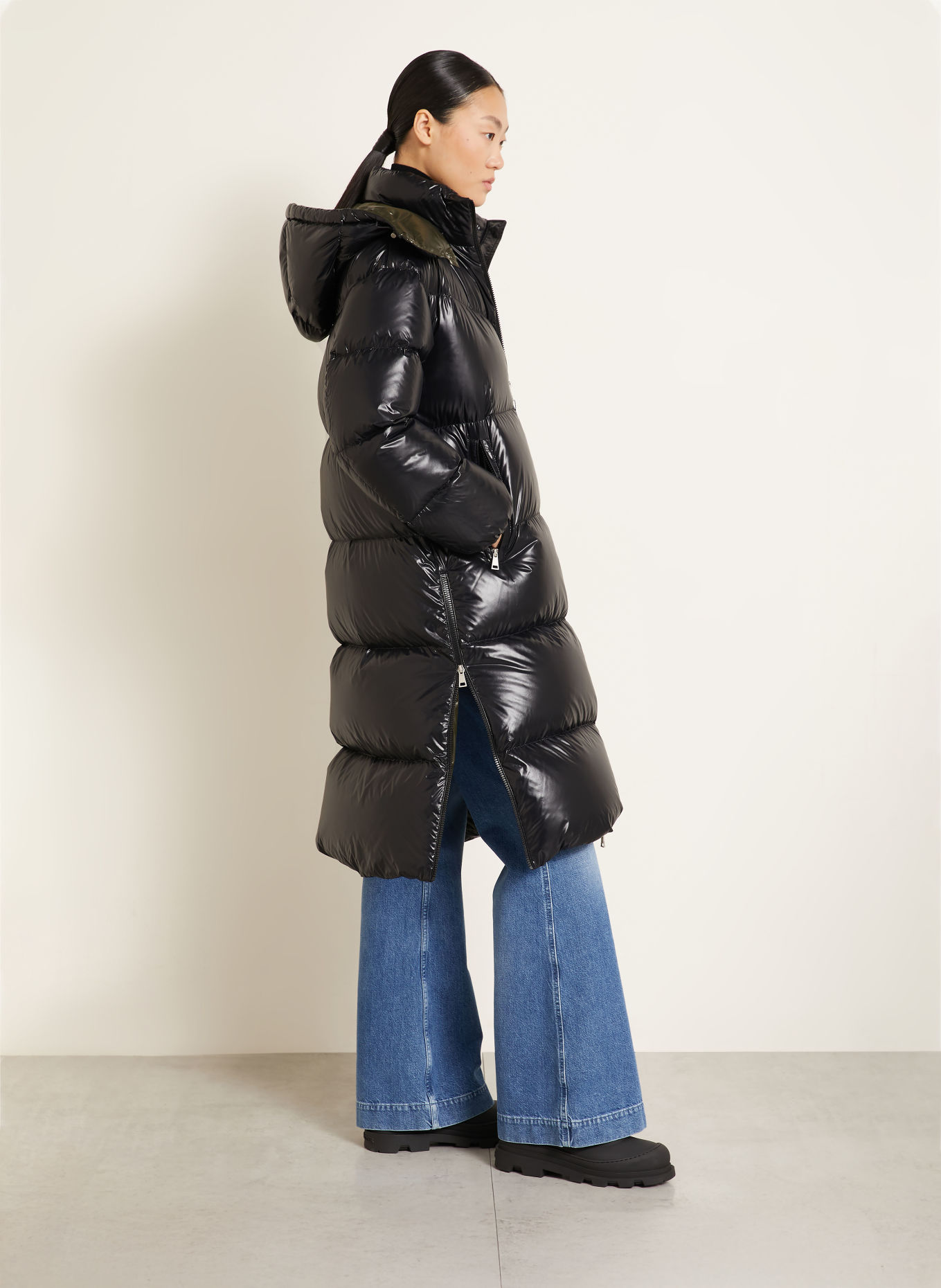 MONCLER Daunenmantel HARFANG mit abnehmbarer Kapuze: SCHWARZ