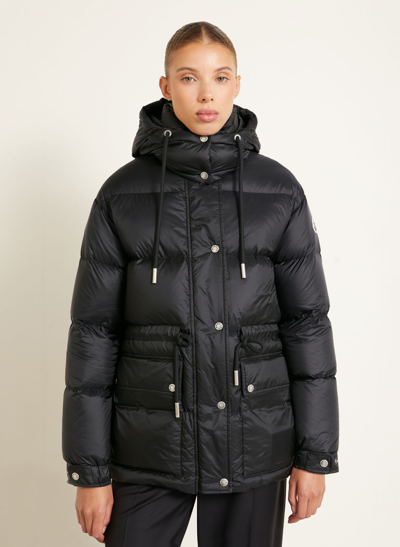 MONCLER Daunenjacke SESIE mit abnehmbarer Kapuze: SCHWARZ