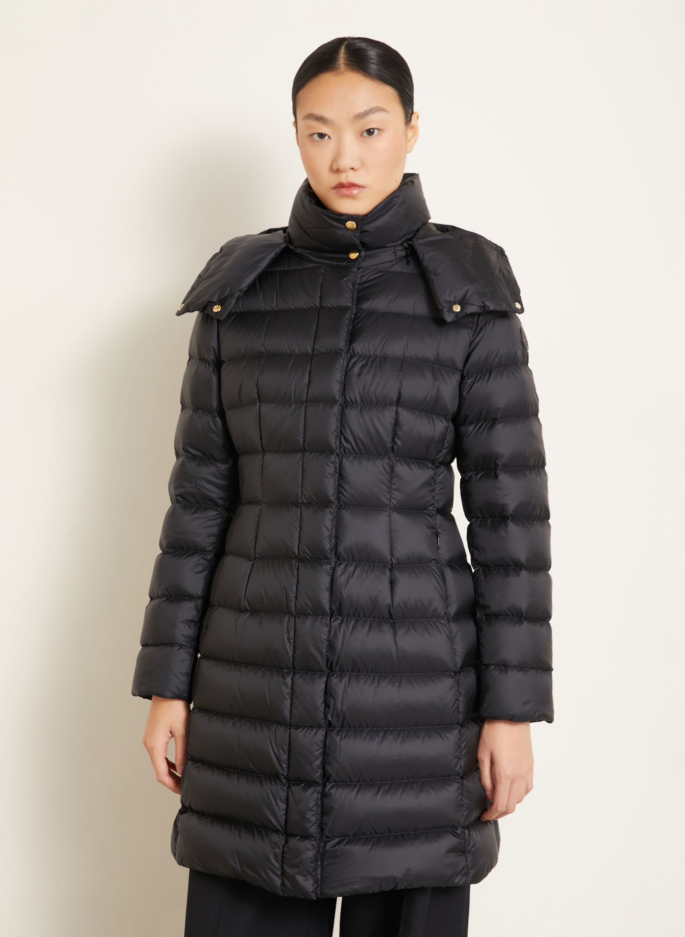 MONCLER Daunenmantel HIRMAS mit abnehmbarer Kapuze: SCHWARZ