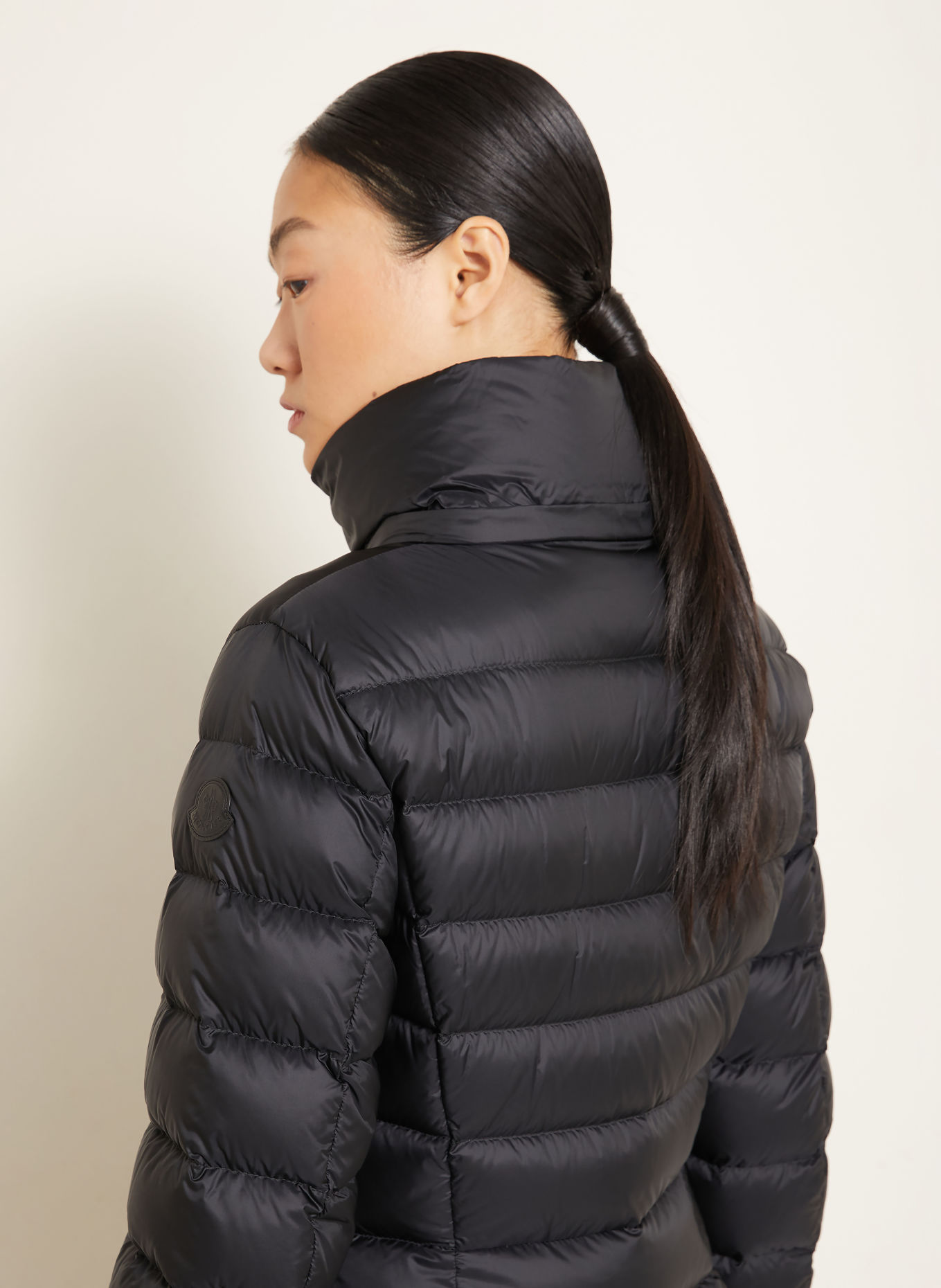 MONCLER Daunenmantel HIRMAS mit abnehmbarer Kapuze: SCHWARZ