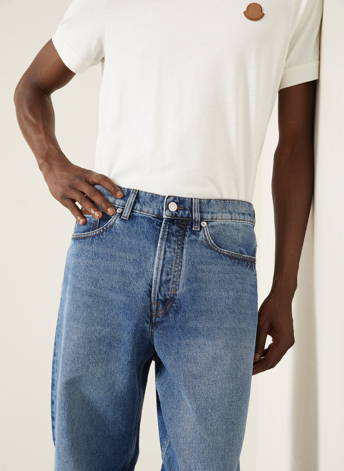 MONCLER Jeansy o kroju prostym: 720 PASTEL BLUE