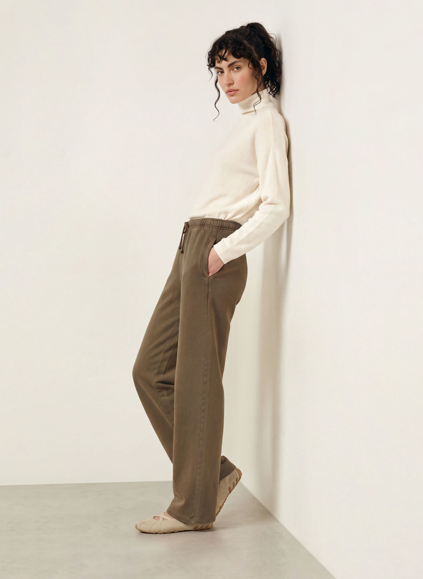 American Vintage VIBTOWN Sweatpants: BROWN