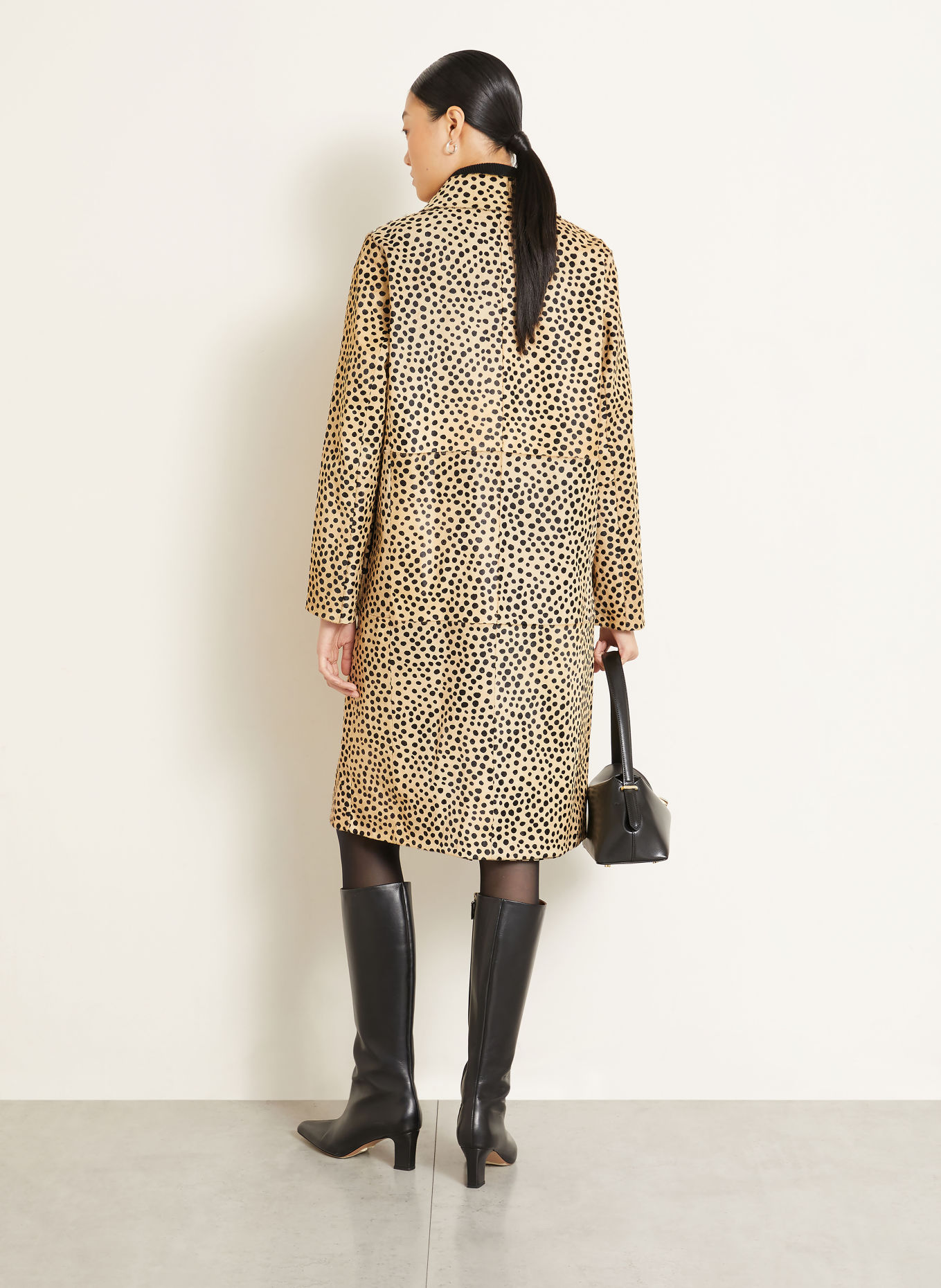 RÓHE Leather coat: BEIGE / BLACK