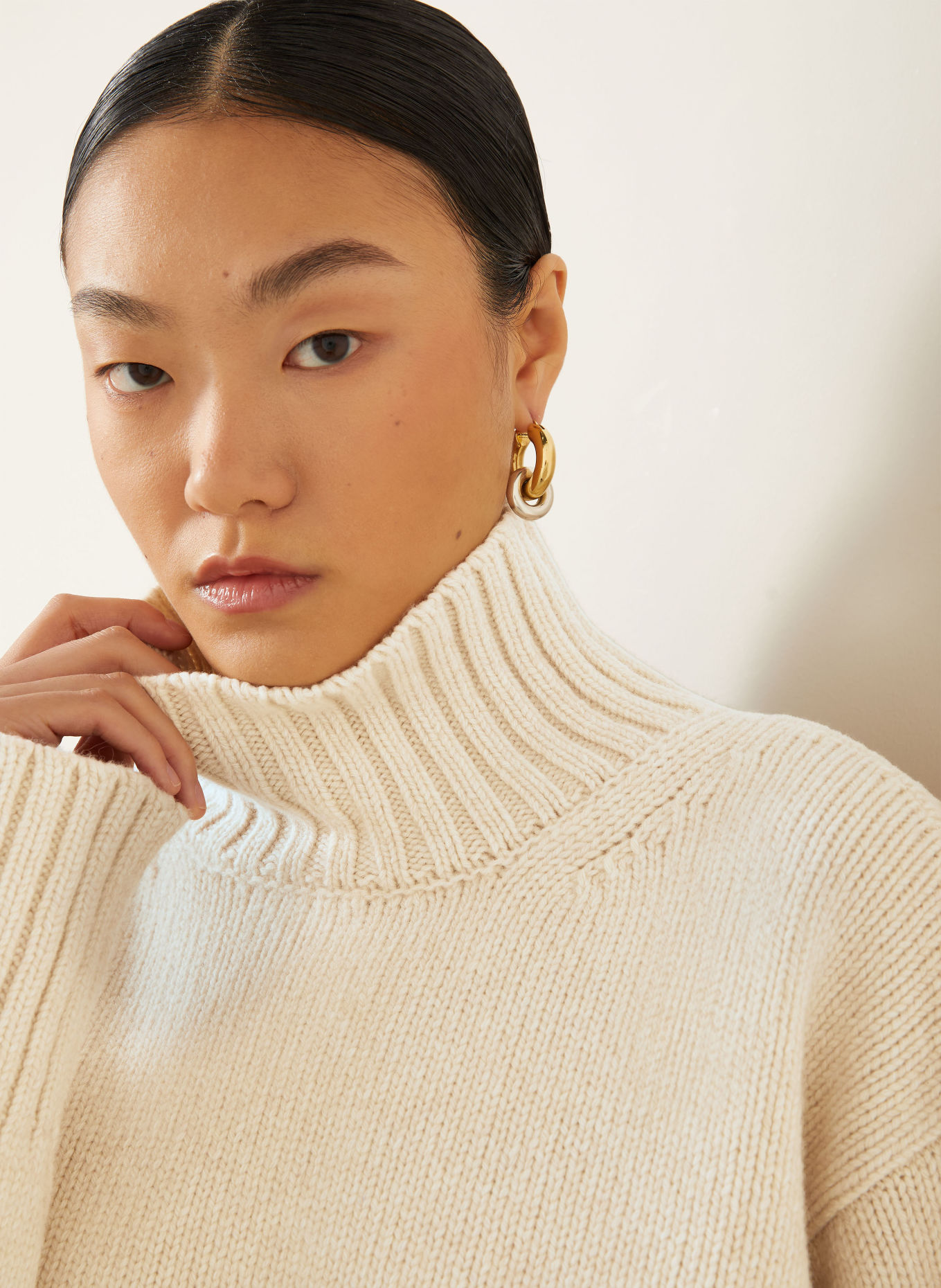 RÓHE Sweater: CREAM