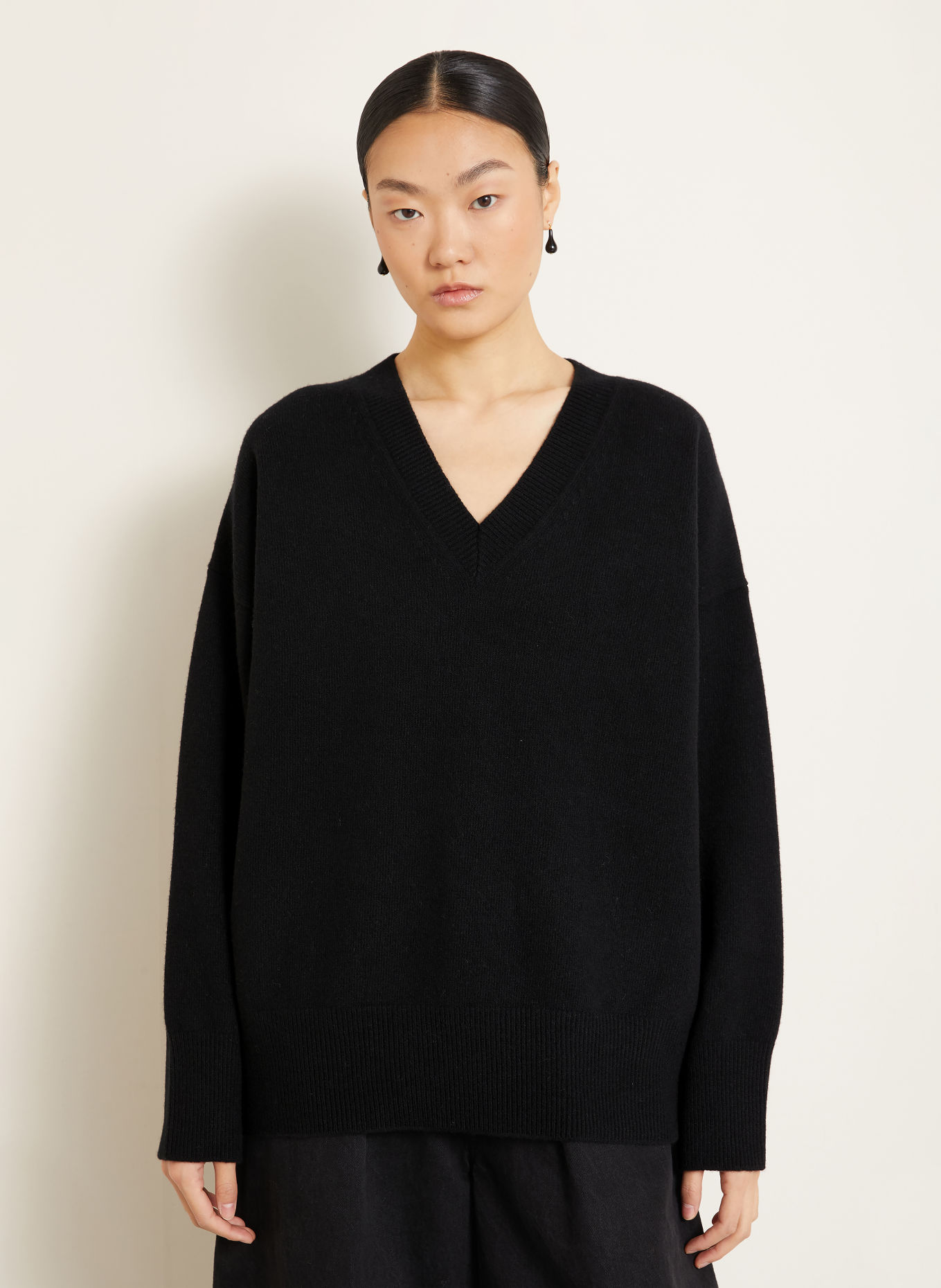 RÓHE Sweater: BLACK