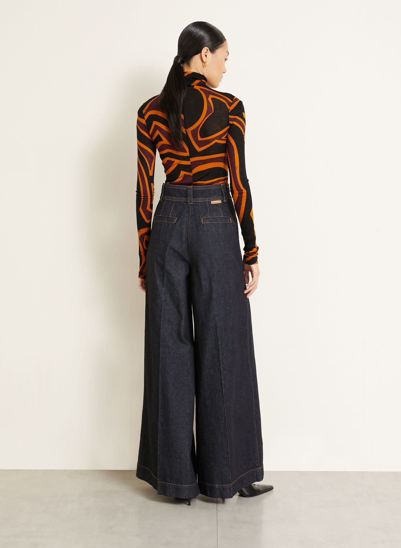 PUCCI Haut à manches longues: NOIR / LILAS / ORANGE FONCÉ