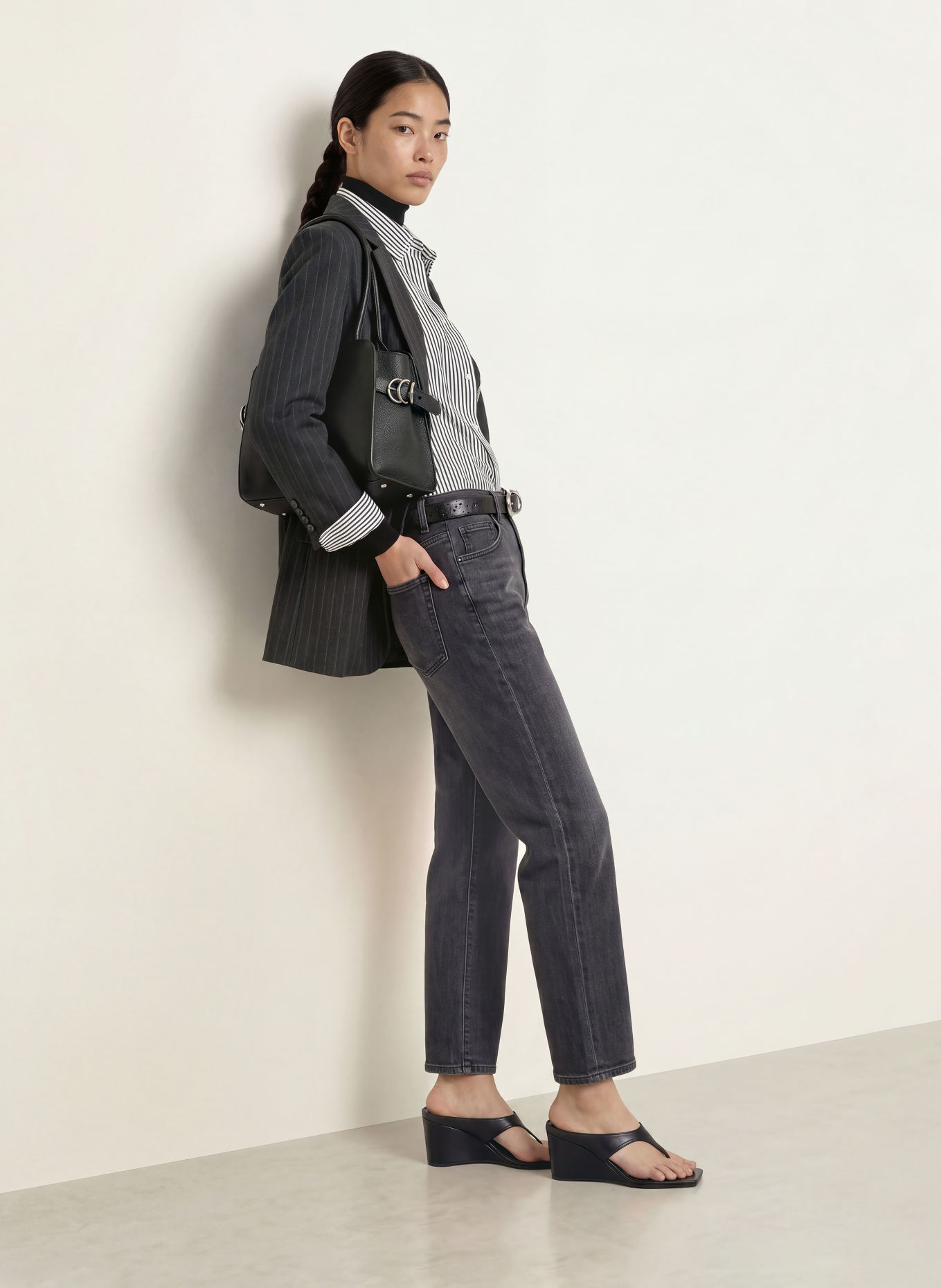 MAC Boyfriend jeans: D975 dark grey used wash