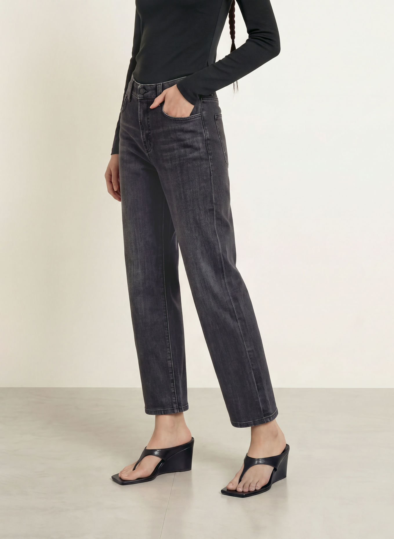 MAC Boyfriend jeans: D975 dark grey used wash