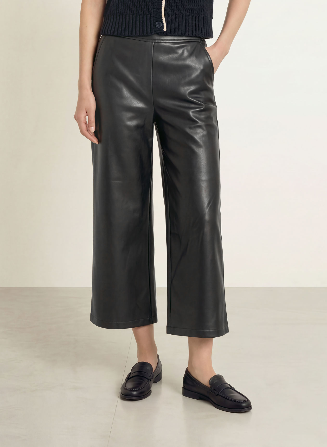 MORE & MORE Culotte i læderlook: SORT
