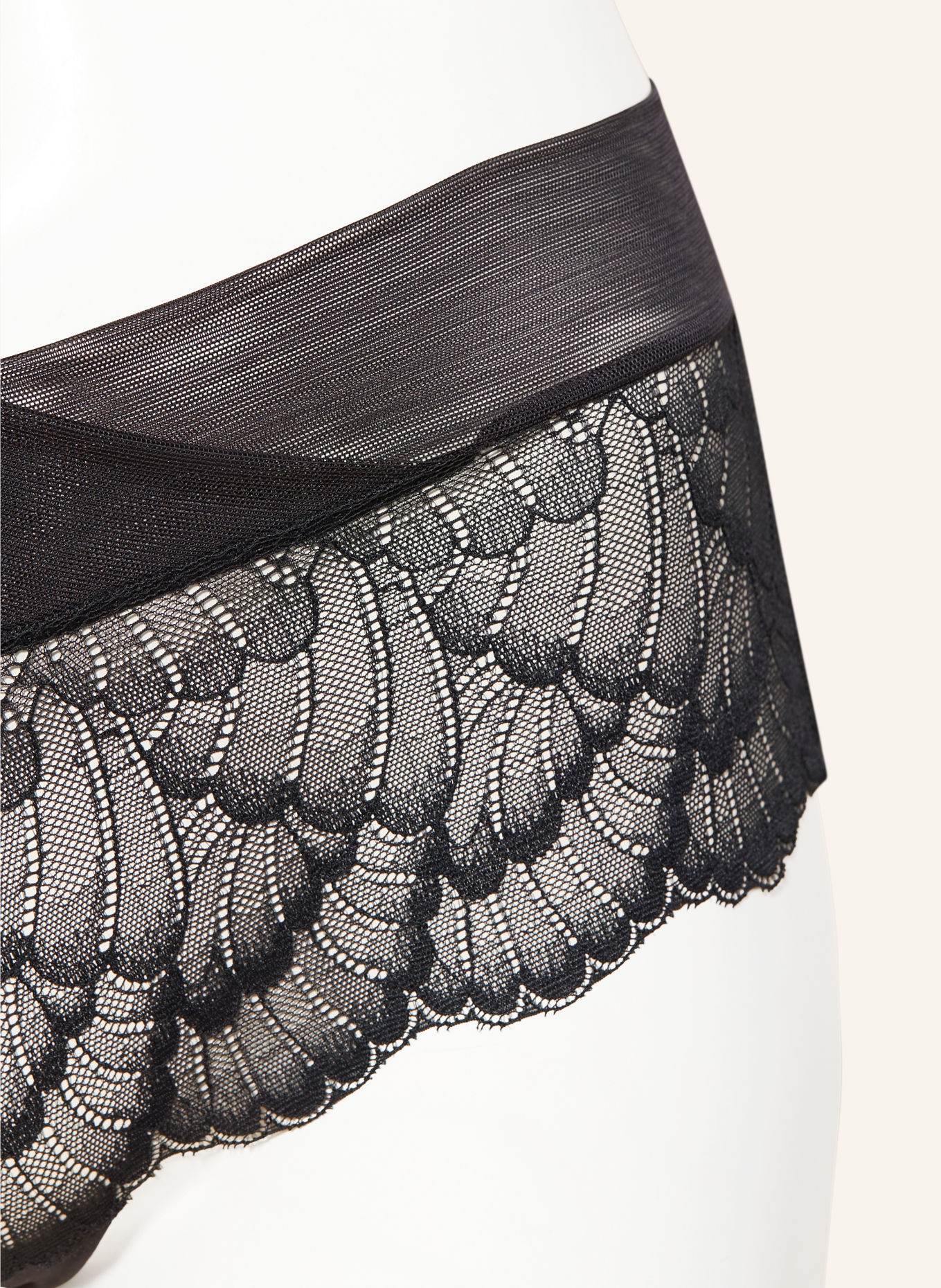 Triumph LOVE IN LACE Panties: BLACK