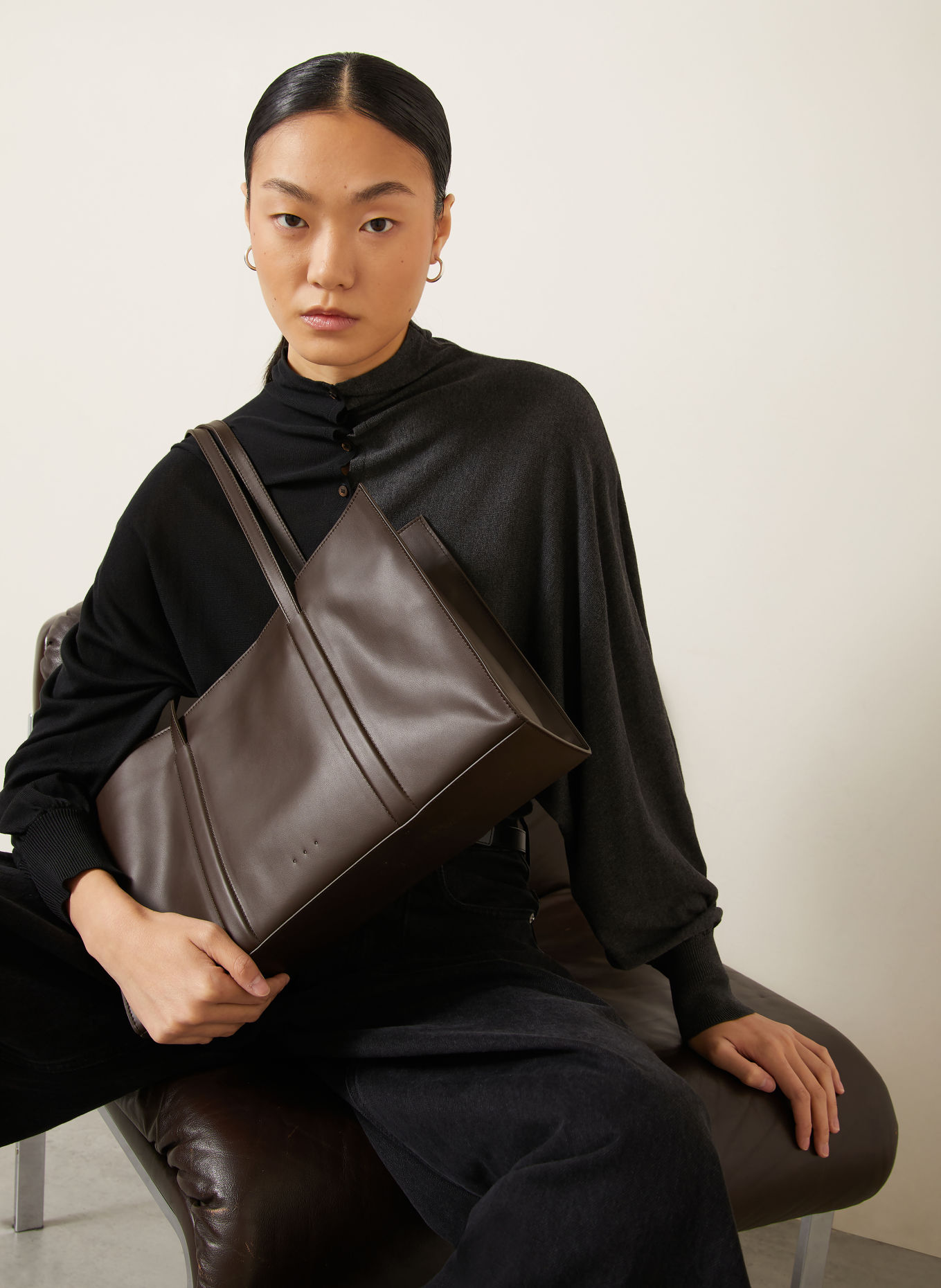 AESTHER EKME MARKET MEDIUM Shoppers Tote Bag: DARK BROWN