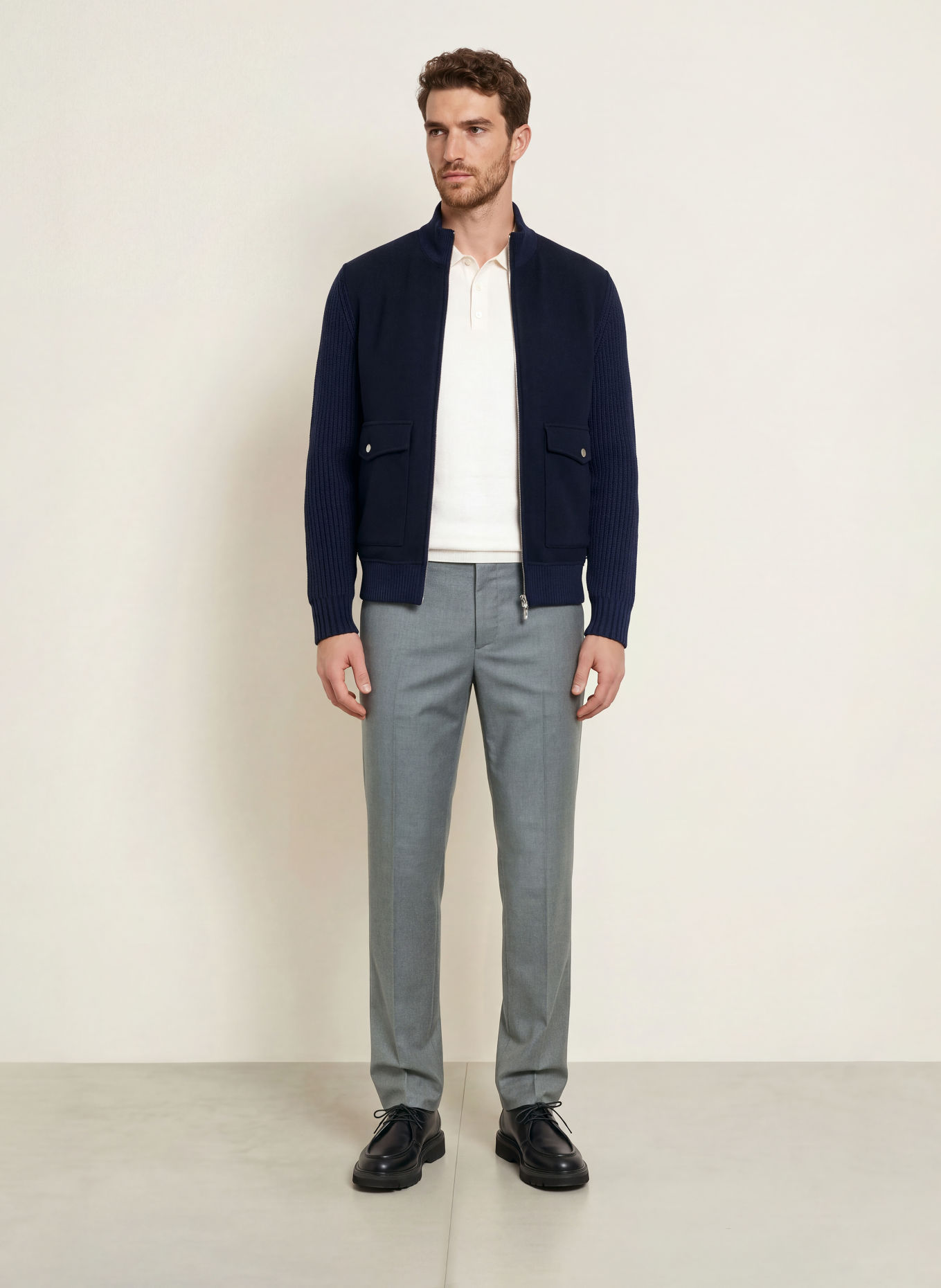CRUNA MIDTOWN Regular Fit Chinos: GRAY